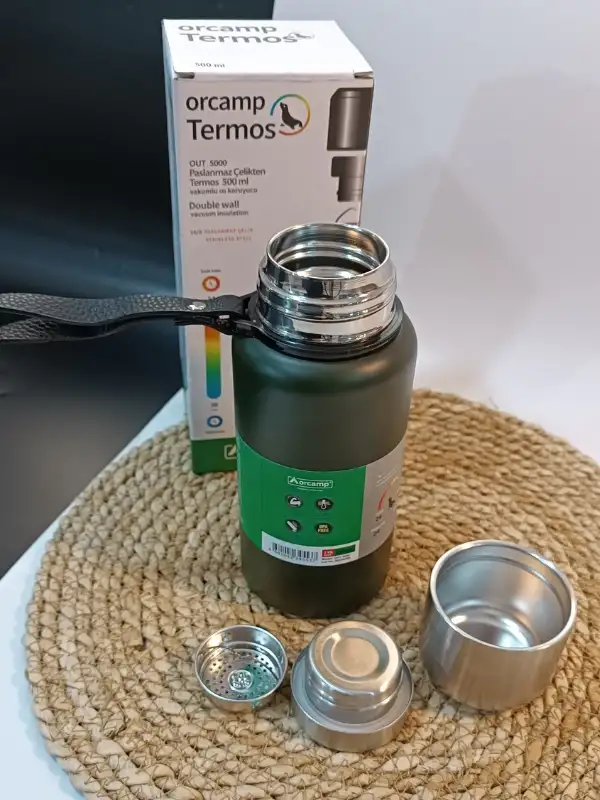 Paslanmaz Çelik Bardaklı Ve Süzgeçli Matara Termos