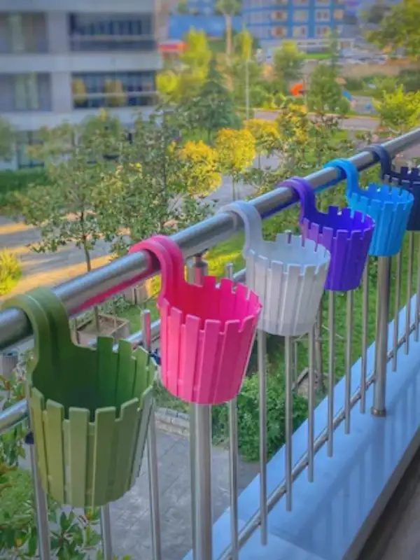 Poliwork Akasya Balkon Saksı Tekli kolay Askı 30 Pembe 1,5 Lt Denge Aparatlı