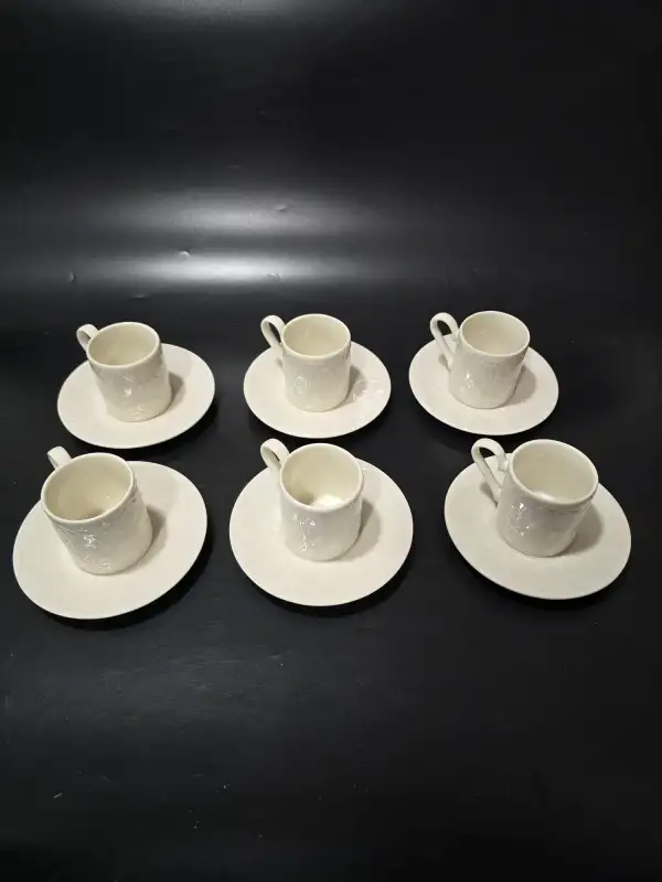 Farika Porselen Bahar 12 Parça 6 Kişilik Yalın Porselen Kahve Fincanı Takımı