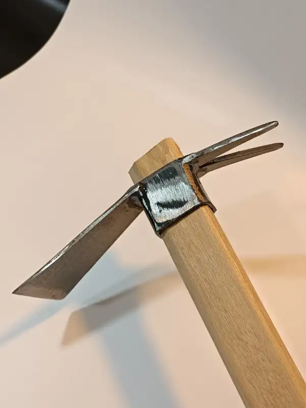 Sürmene Makas Çeliği Çatallı Kazma Bahçe Tarla Hobi 45cm