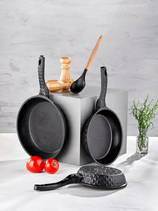 Bella Döküm 3lü Tava Seti Siyah 20 Cm / 24 Cm / 28 Cm