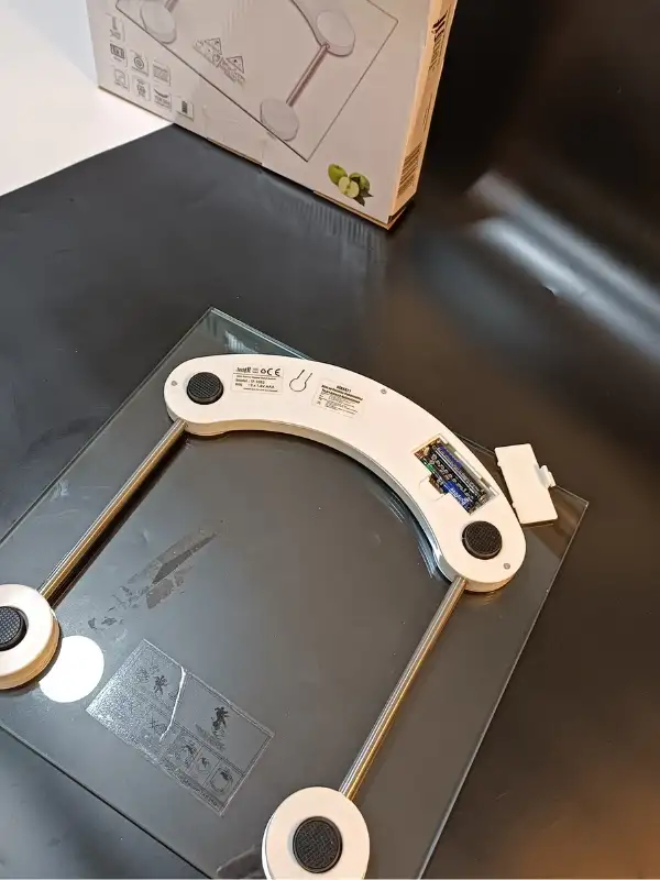 Techfit TF-1052 Dijital Cam Baskül Kare LCD Ekran