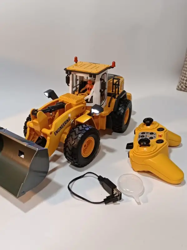 Uzaktan Kumandalı Kepçe İş Makinesi Premium Model Metal Hareketli Buharlı Oyuncak