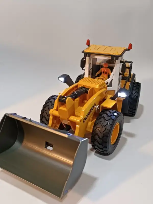 Uzaktan Kumandalı Kepçe İş Makinesi Premium Model Metal Hareketli Buharlı Oyuncak