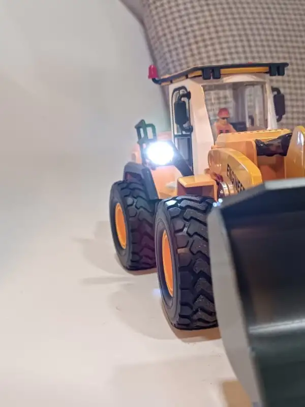 Uzaktan Kumandalı Kepçe İş Makinesi Premium Model Metal Hareketli Buharlı Oyuncak