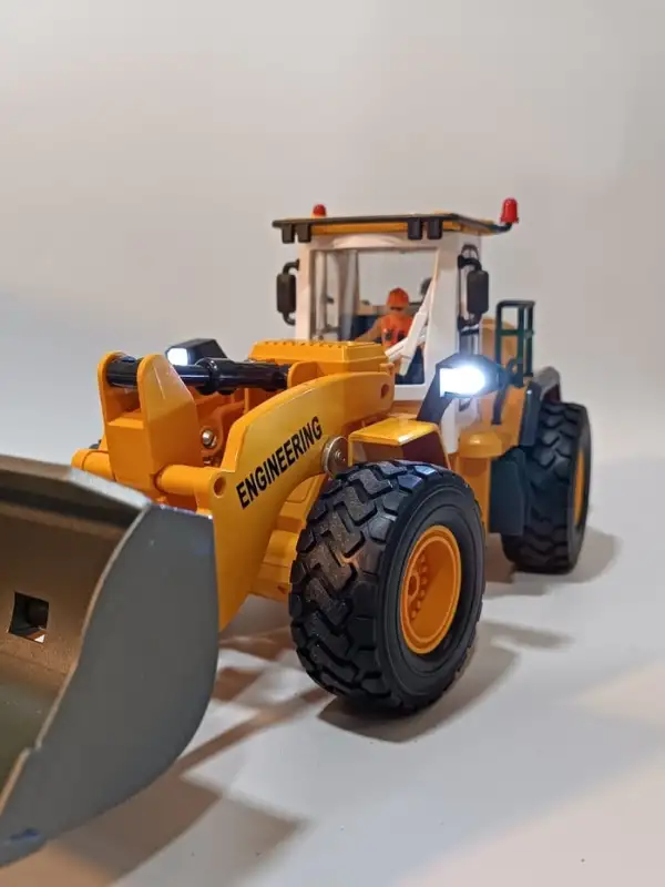 Uzaktan Kumandalı Kepçe İş Makinesi Premium Model Metal Hareketli Buharlı Oyuncak