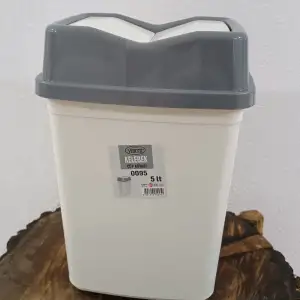 Violet Kelebek Çöp Kovası 5 Lt Beyaz