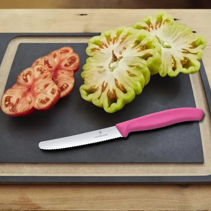 Victorinox Tırtıklı Domates ve Sofra Bıçağı 6.7836.L115 11cm - Pembe