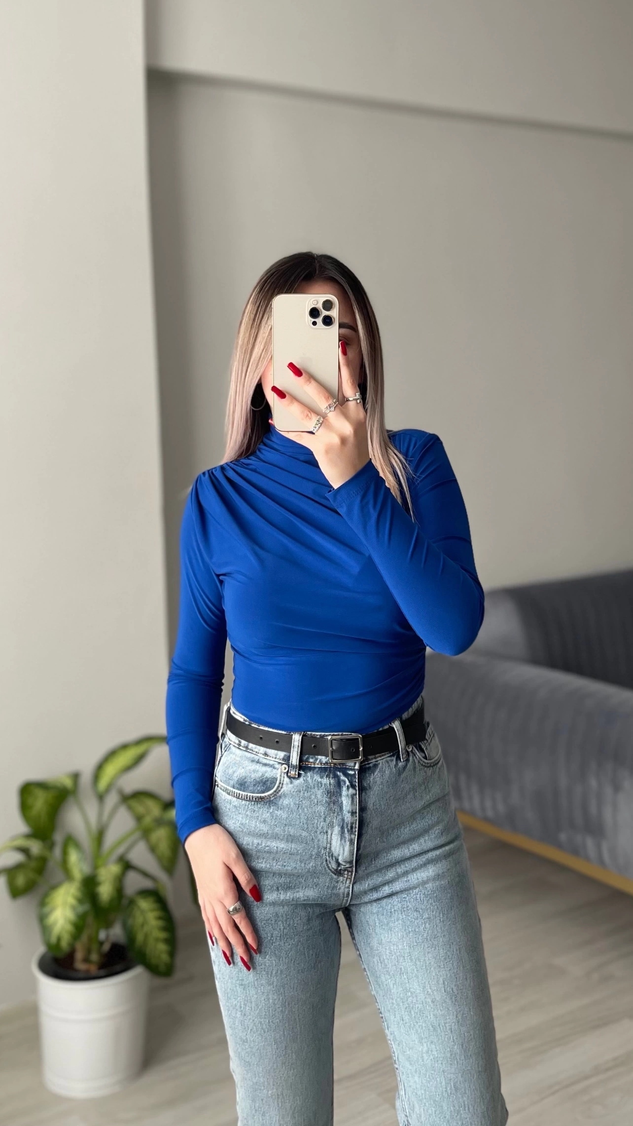 Saks Mavisi Büzgülü Bluz
