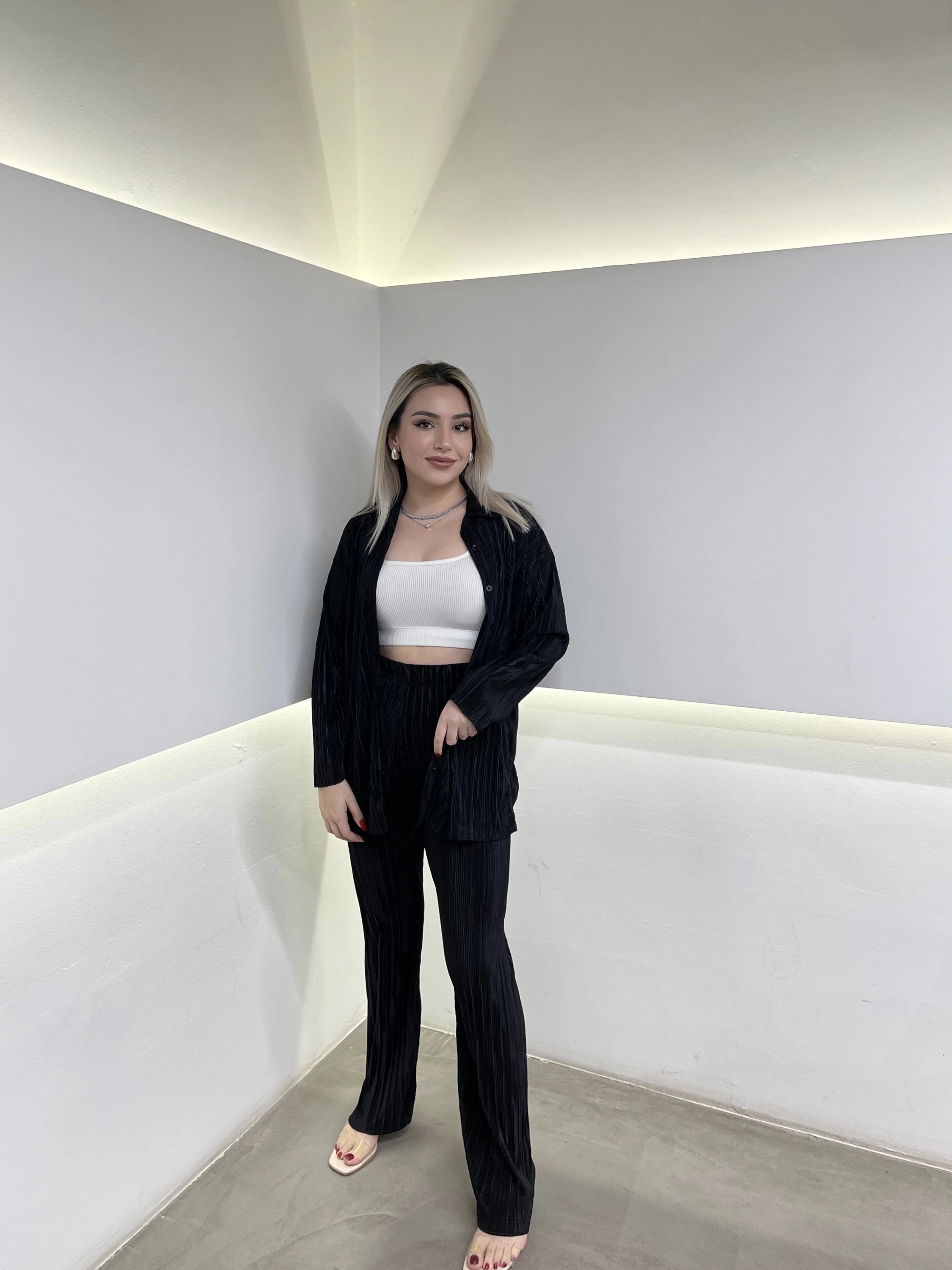 Siyah Piliseli Takım