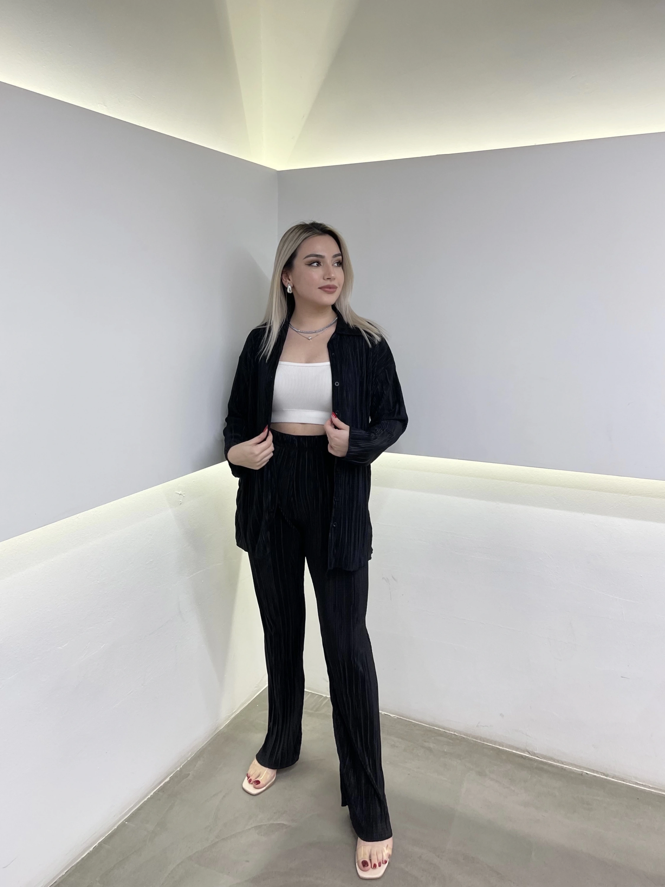Siyah Piliseli Takım