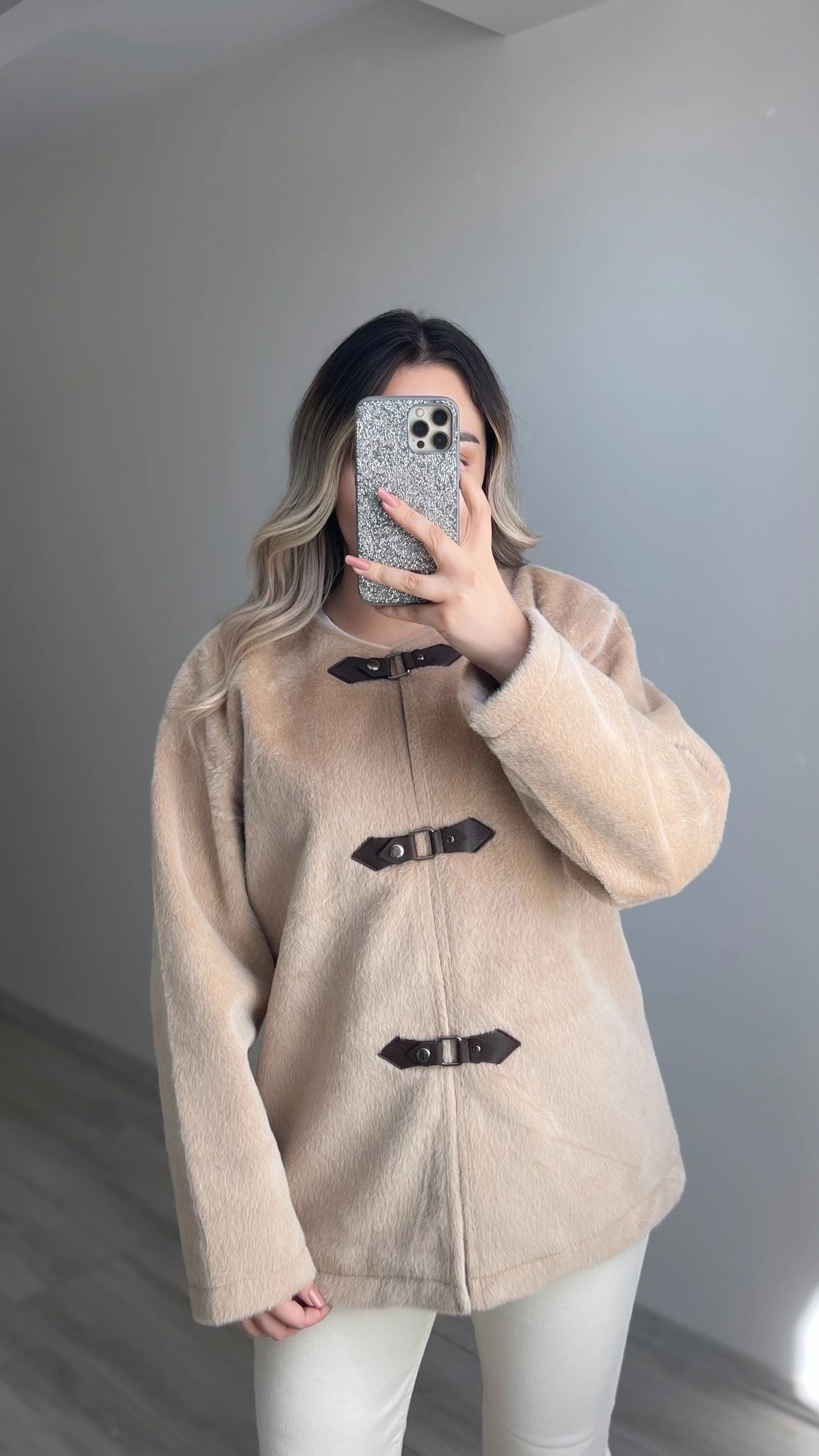 ZR Model Bej Rengi Peluş Ceket