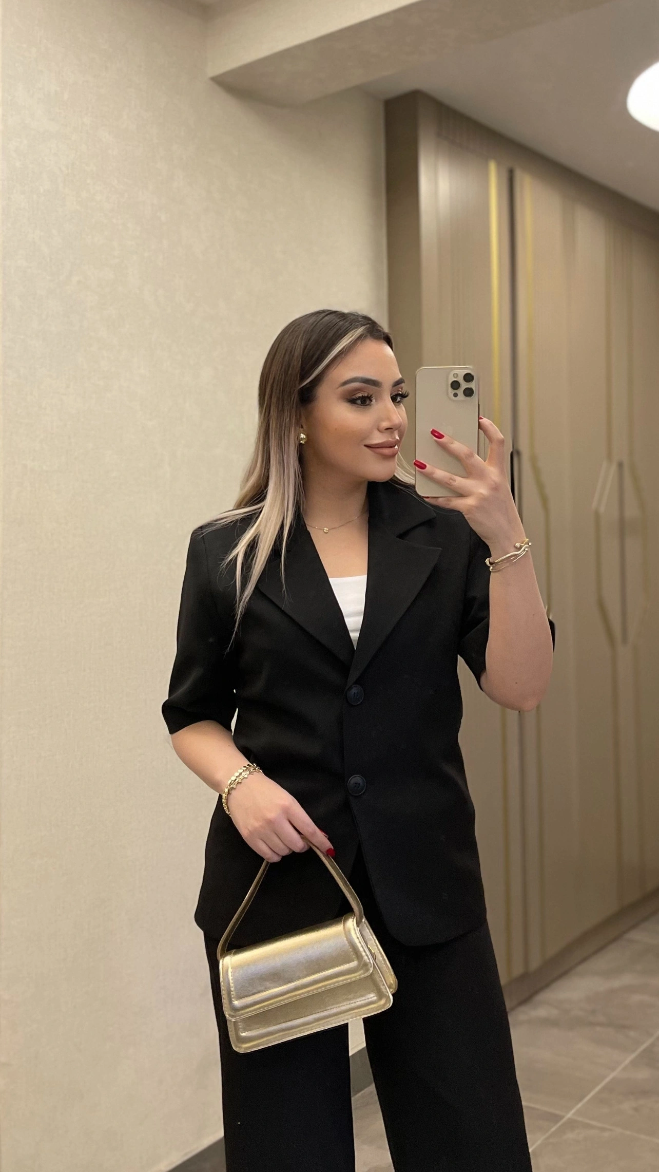 Kemerli Siyah Blazer Takım