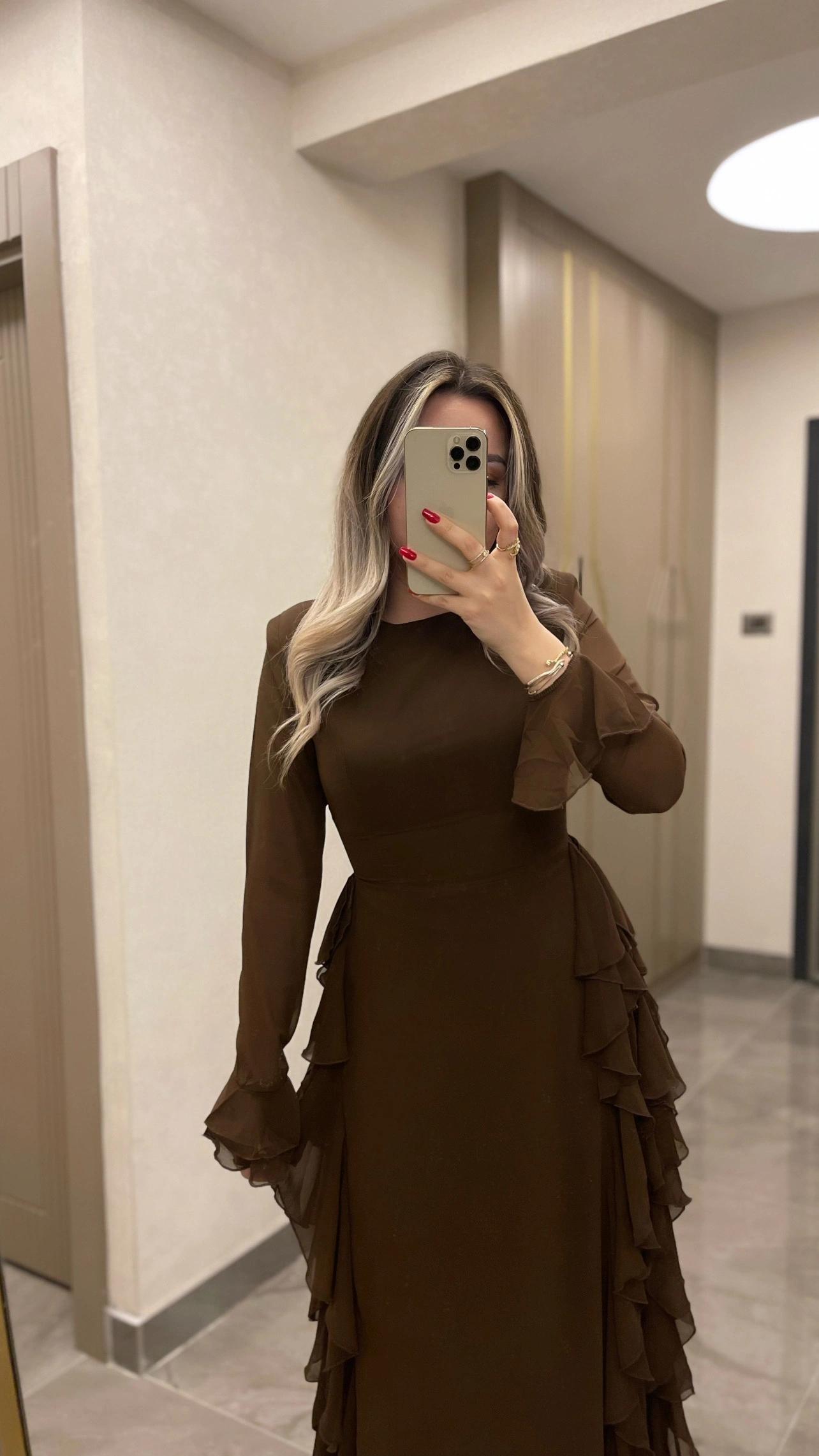 Acı Kahve Volanlı Şifon Elbise