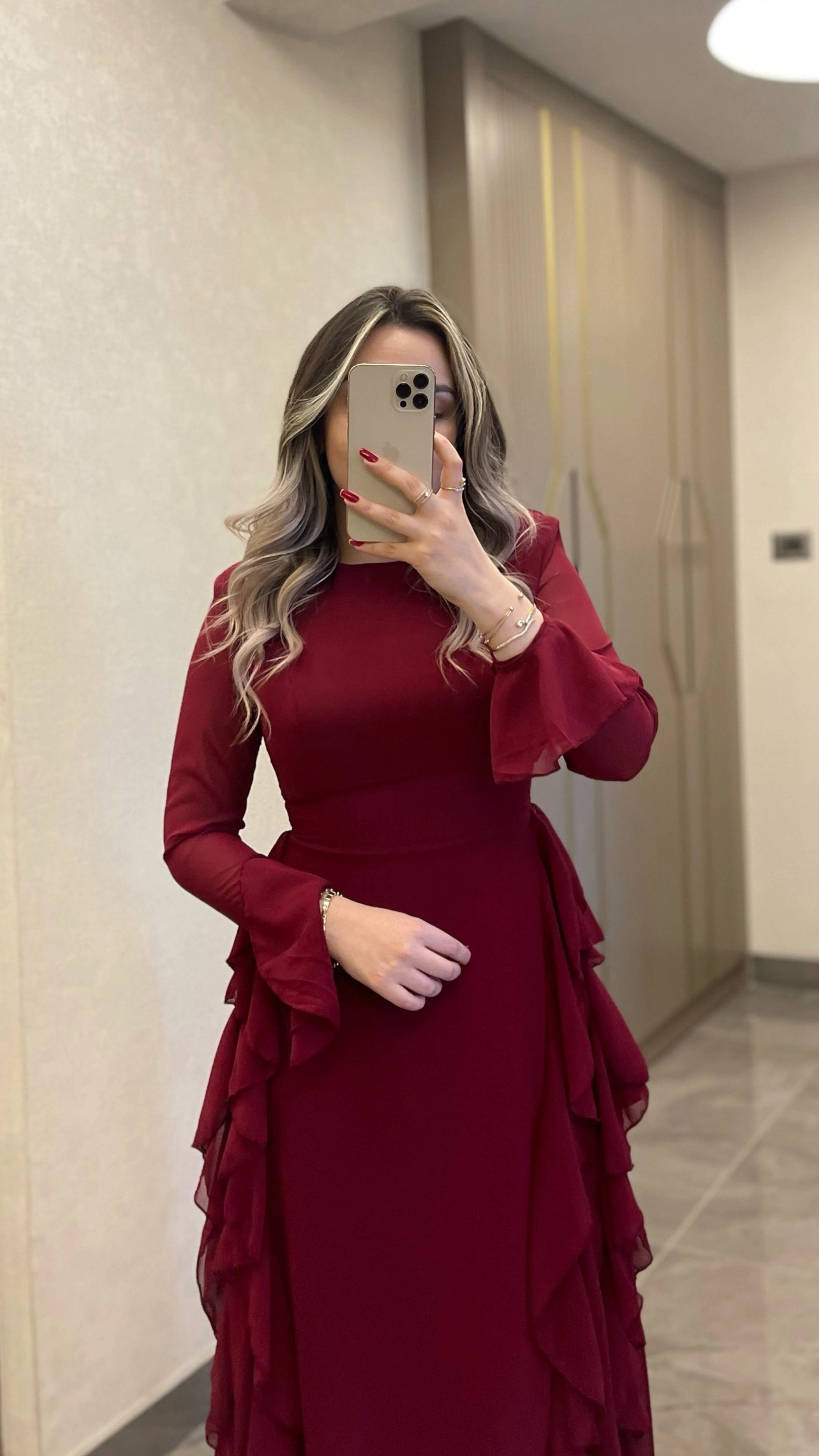 Bordo Volanlı Şifon Elbise