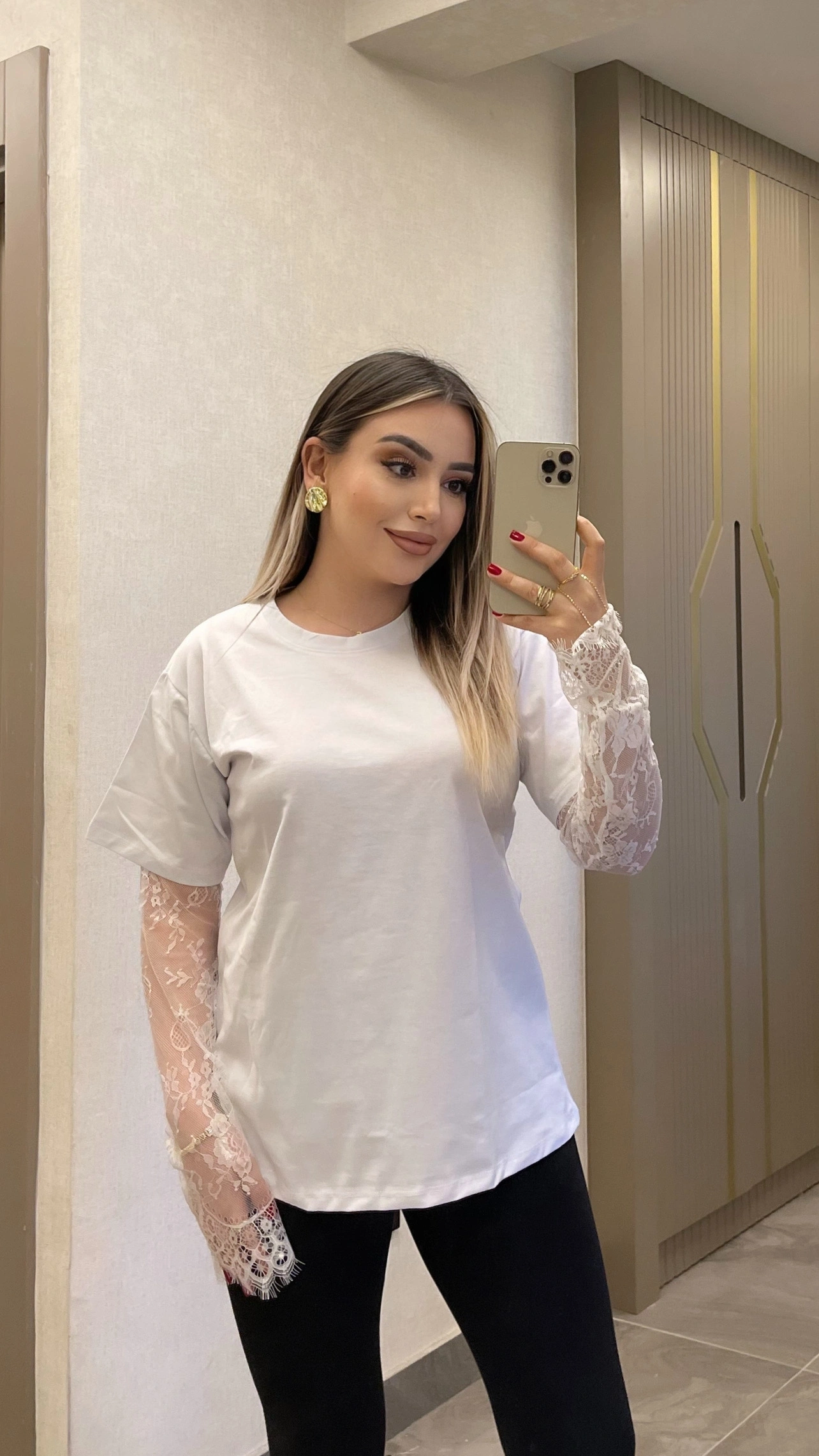Kolu Dantelli Beyaz Tshirt