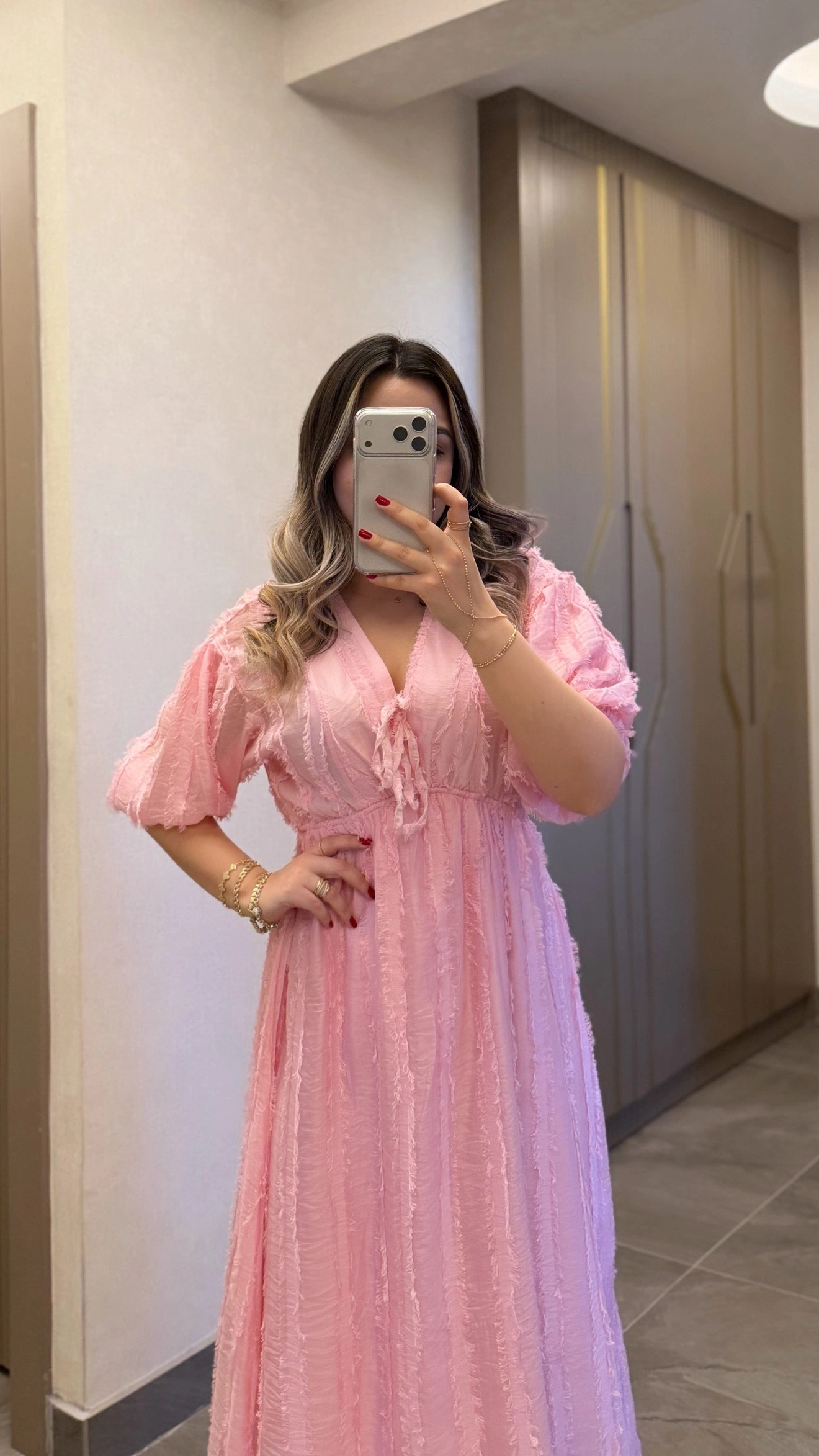 Püsküllü Pembe Elbise
