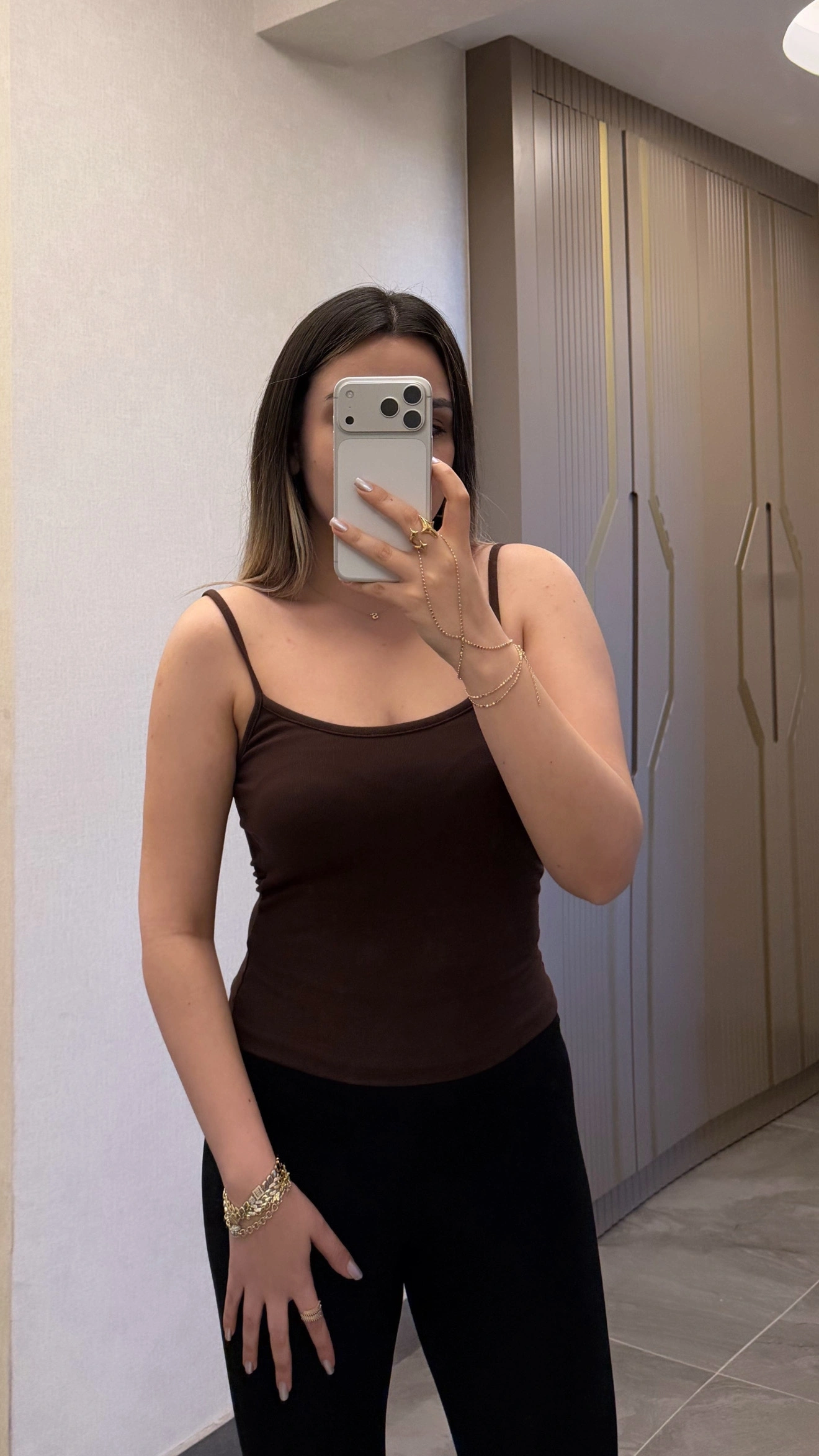 Göğüs Pedli Kahverengi Atlet
