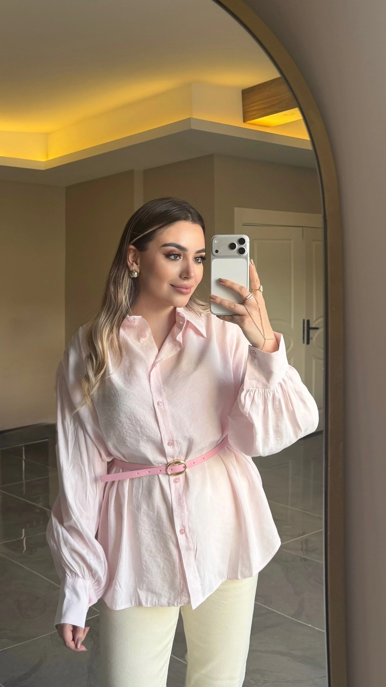 Toz Pembe Kemerli Modal Gömlek
