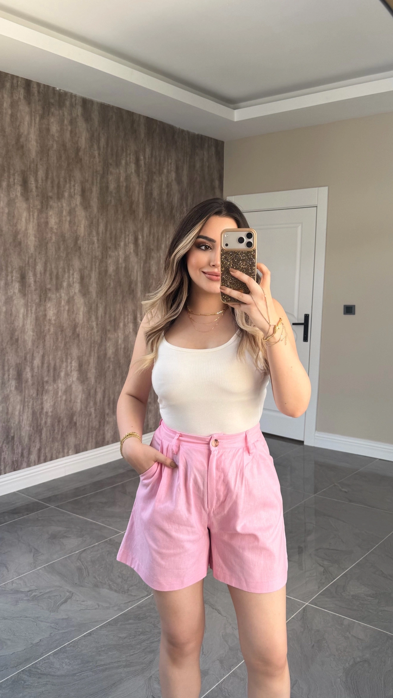 Pembe Keten Şort