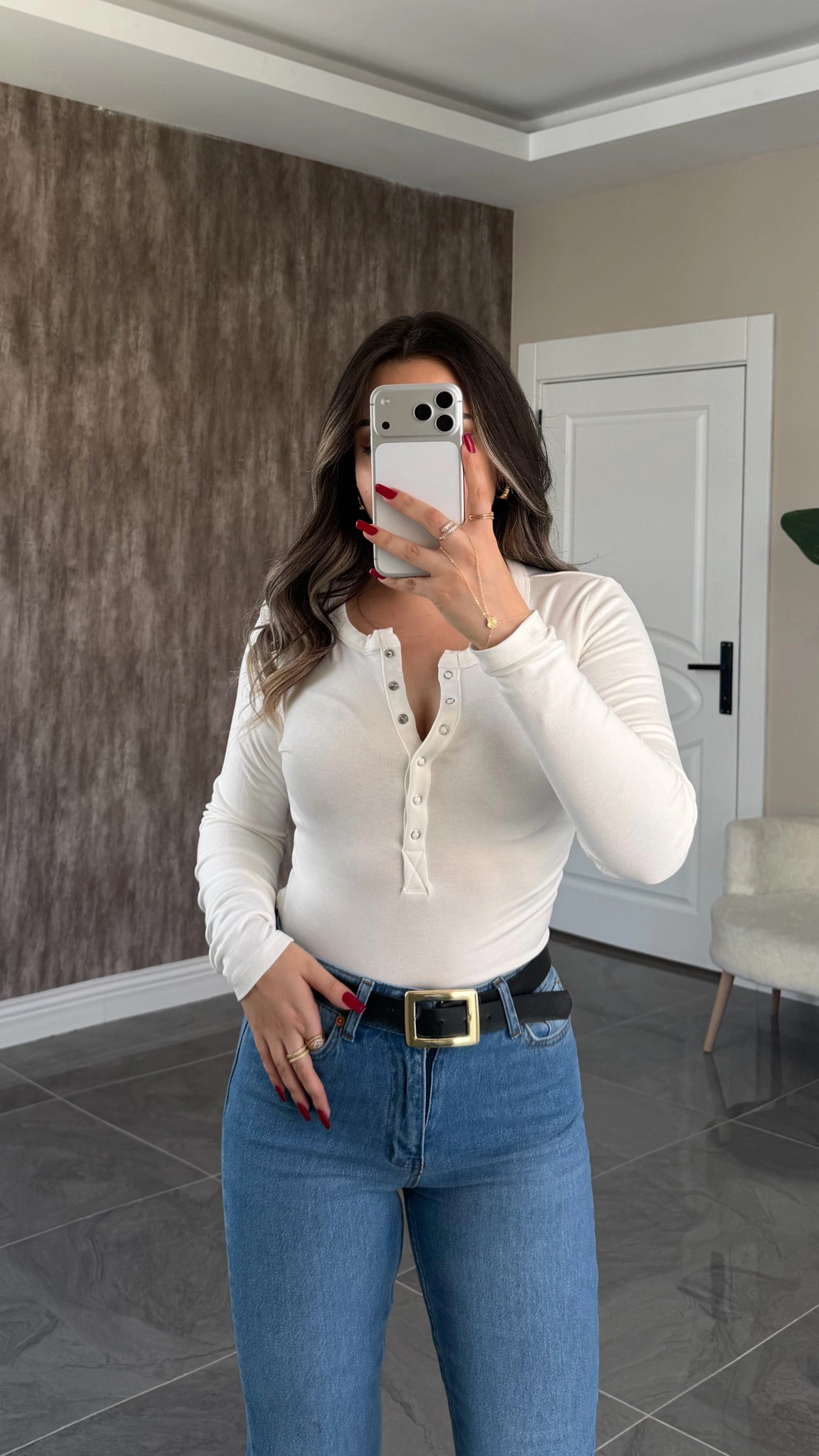 Beyaz Yarım Çıtçıtlı Modal Bluz