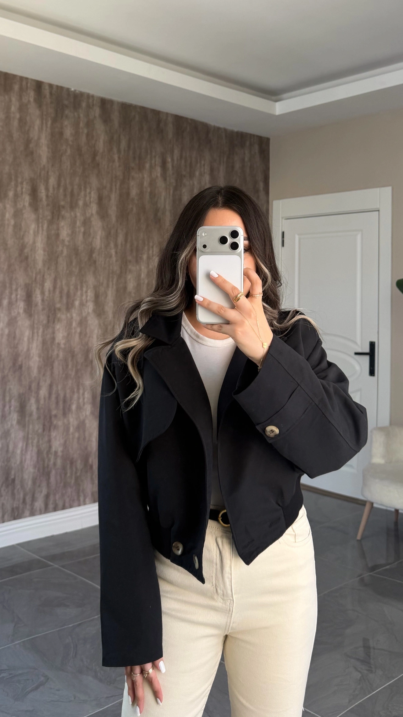 Siyah Crop Trenç