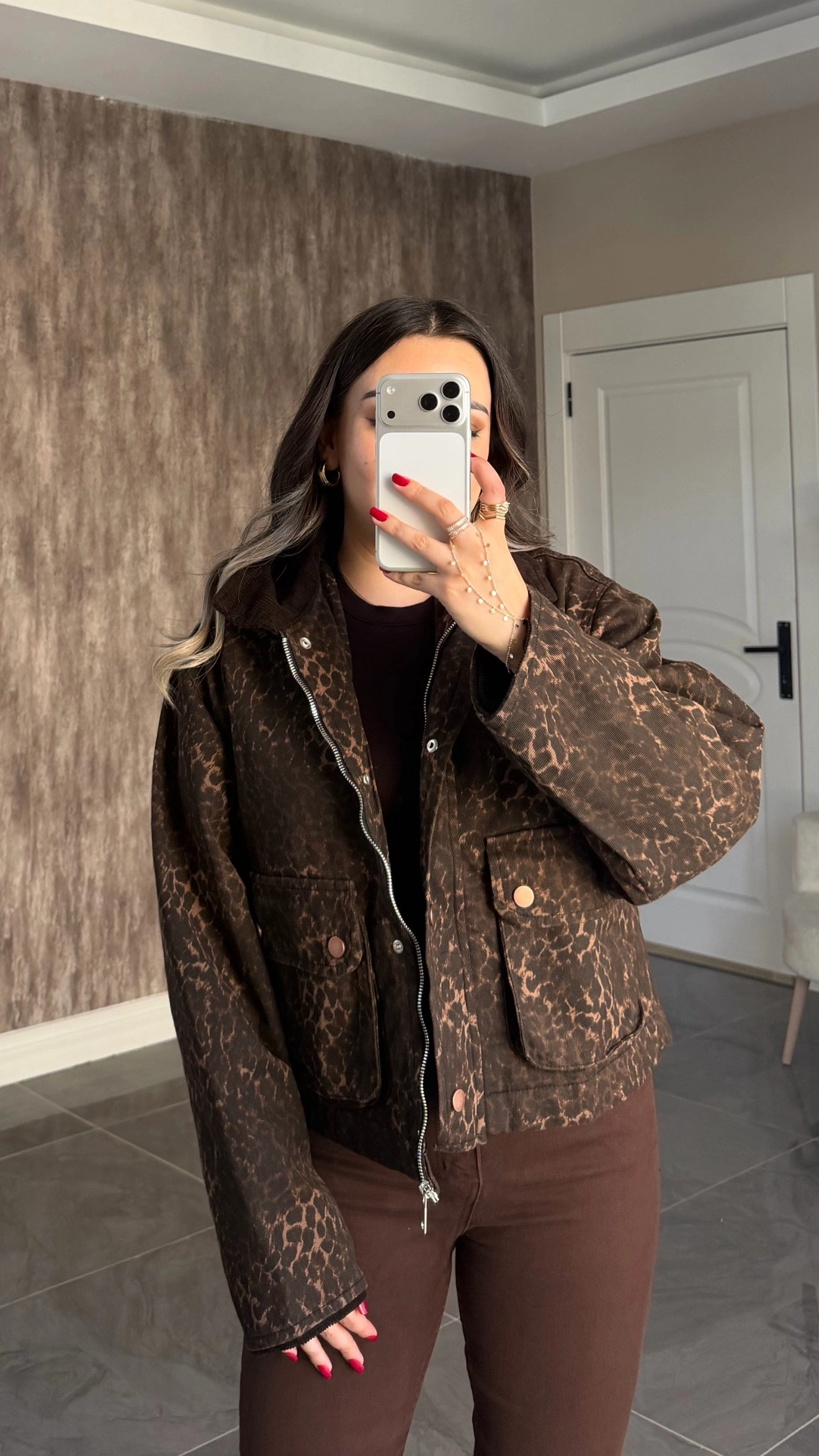 Kadife Yaka Leopar Desen Bomber Ceket