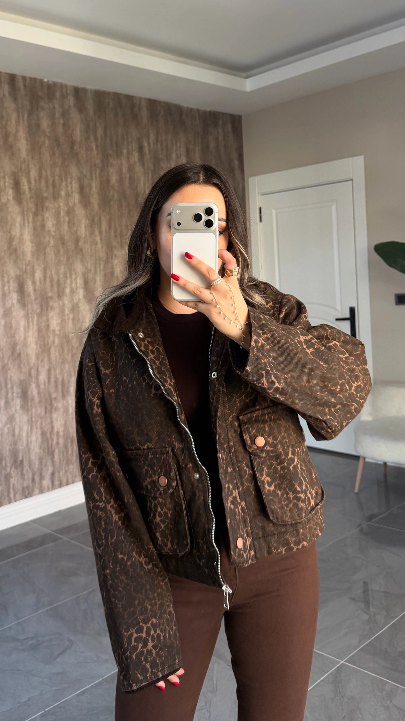 Kadife Yaka Leopar Desen Bomber Ceket
