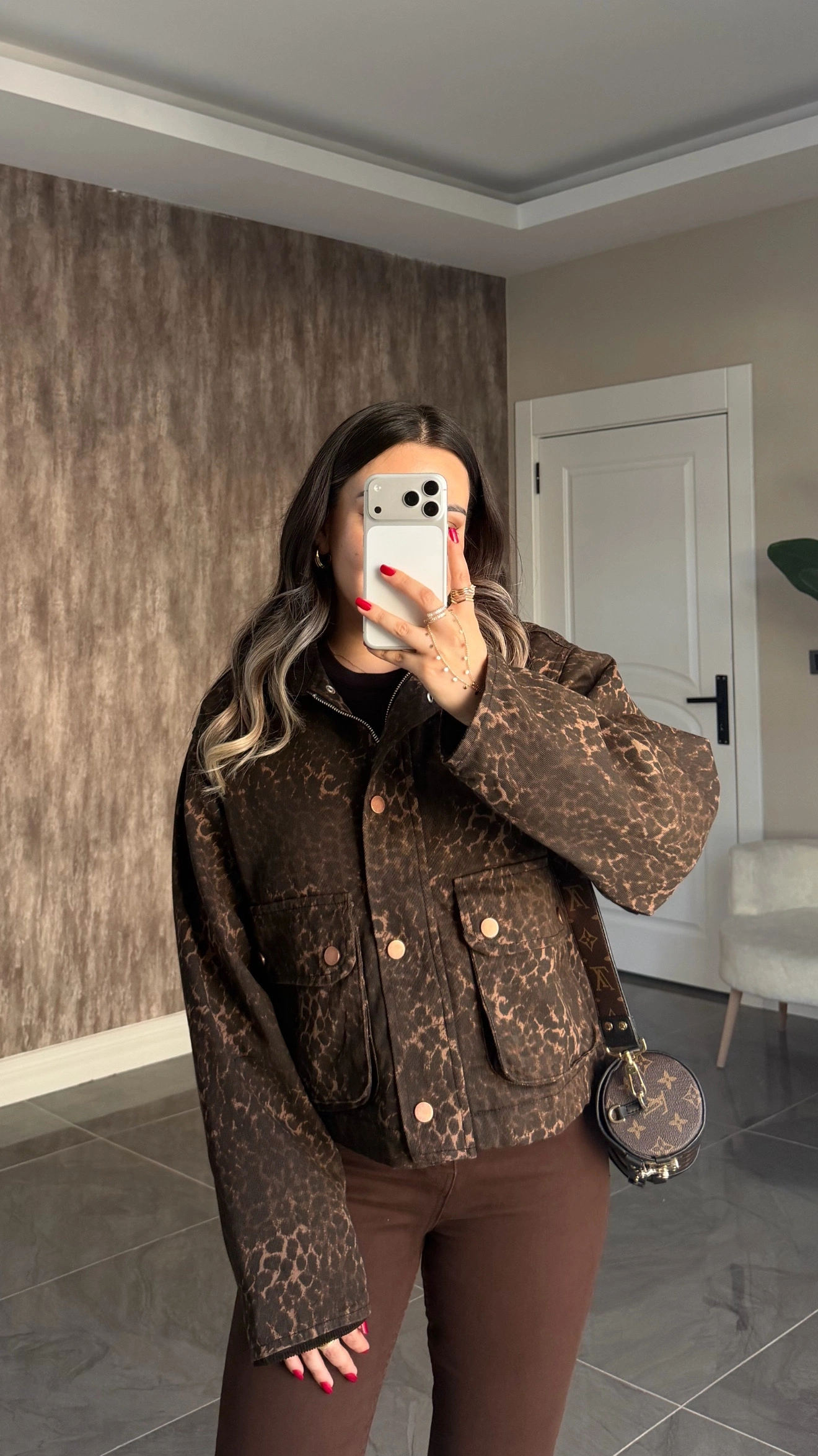 Kadife Yaka Leopar Desen Bomber Ceket
