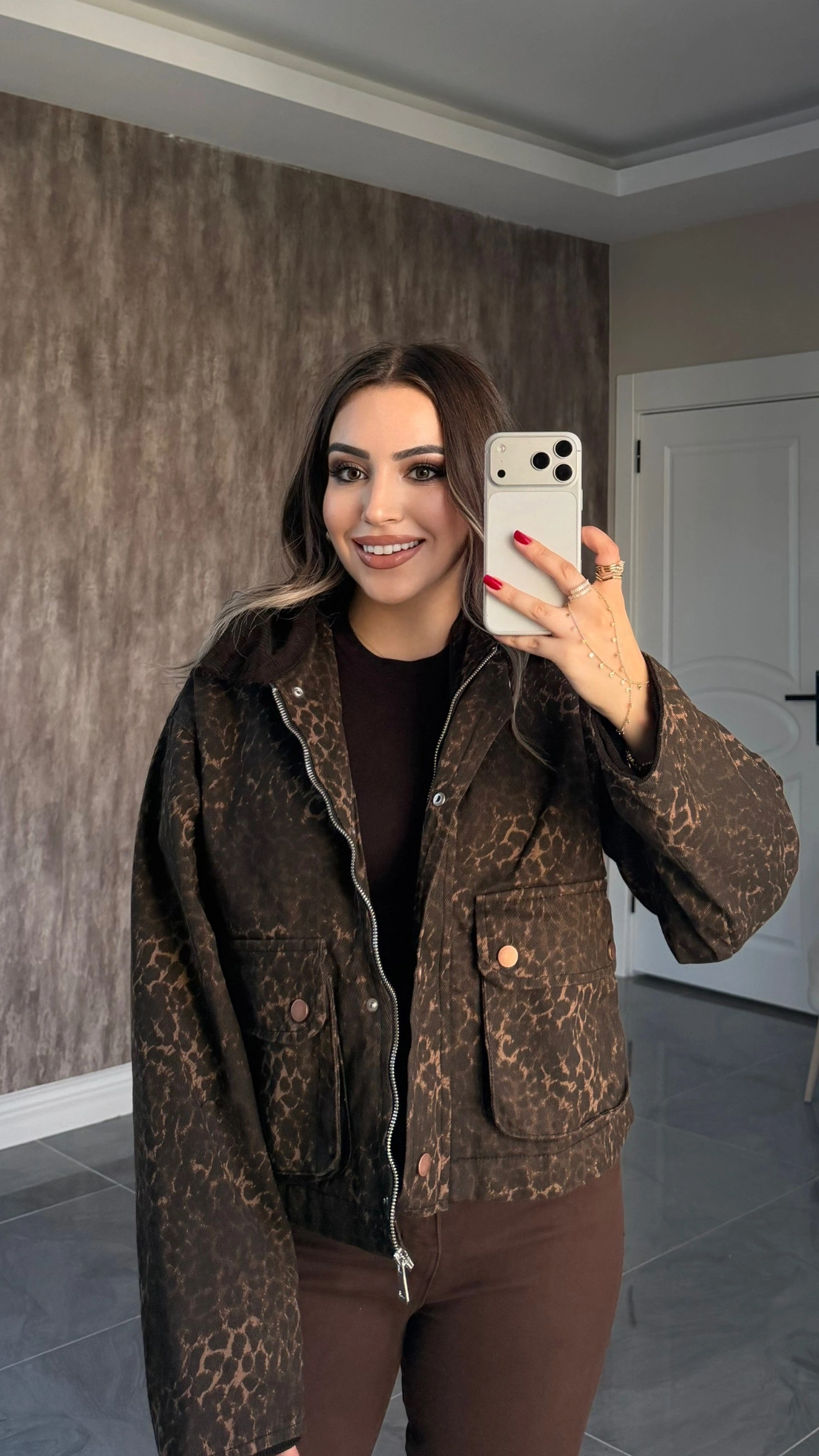 Kadife Yaka Leopar Desen Bomber Ceket
