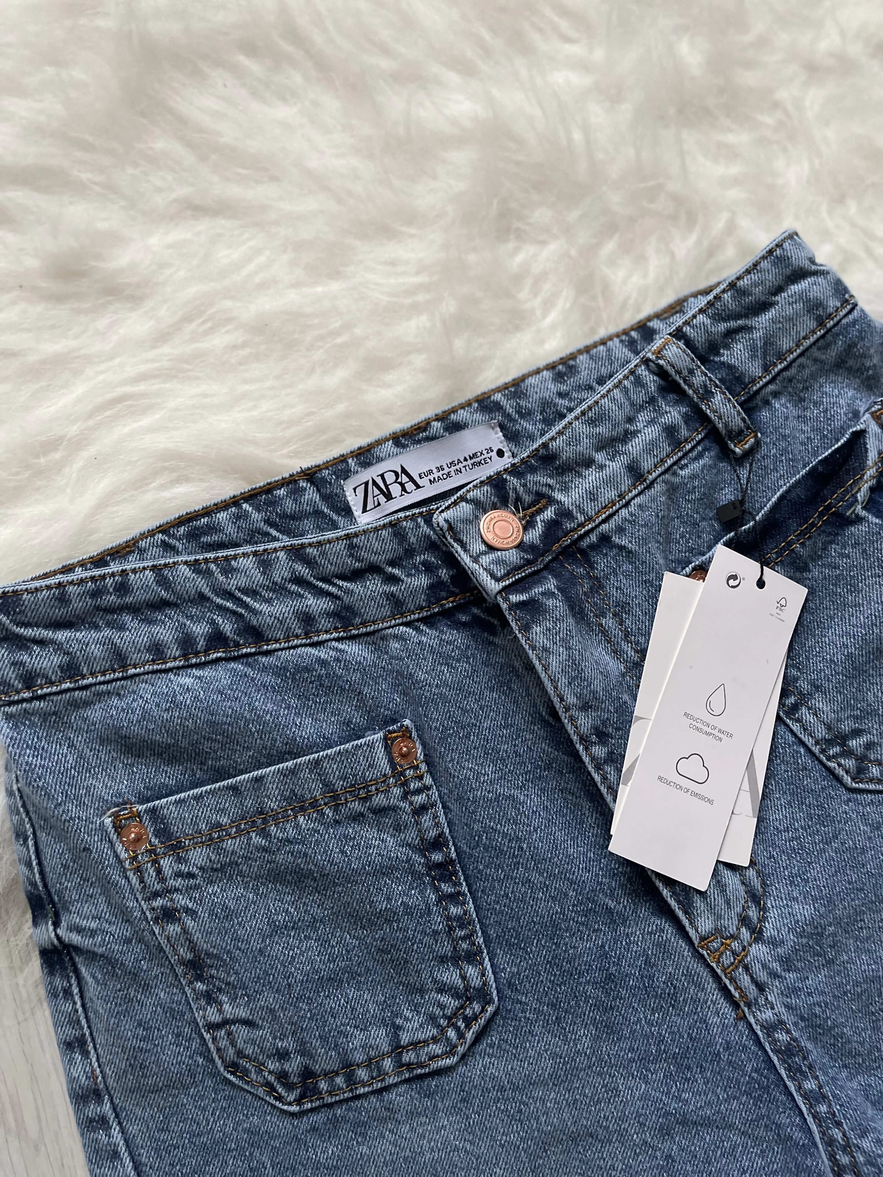 ZR Önü Cepli Flare Jeanler