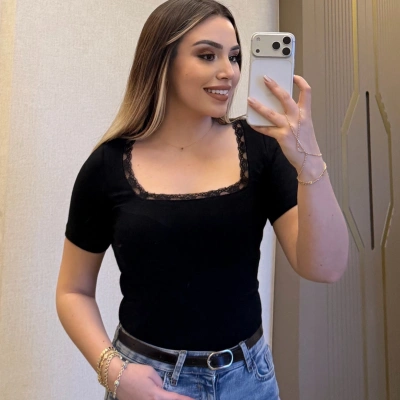 Siyah Önü Dantelli Kare Yaka Body