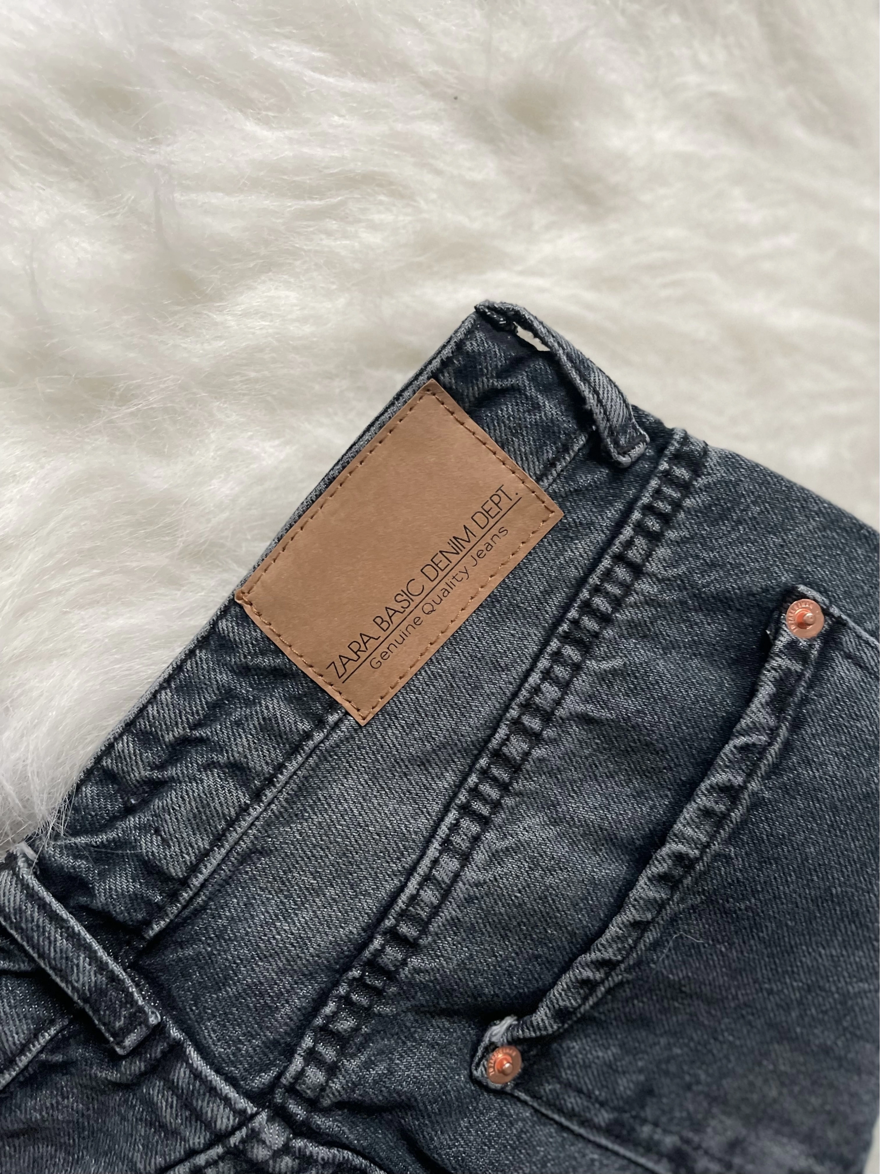 ZR Straight Leg Jeans