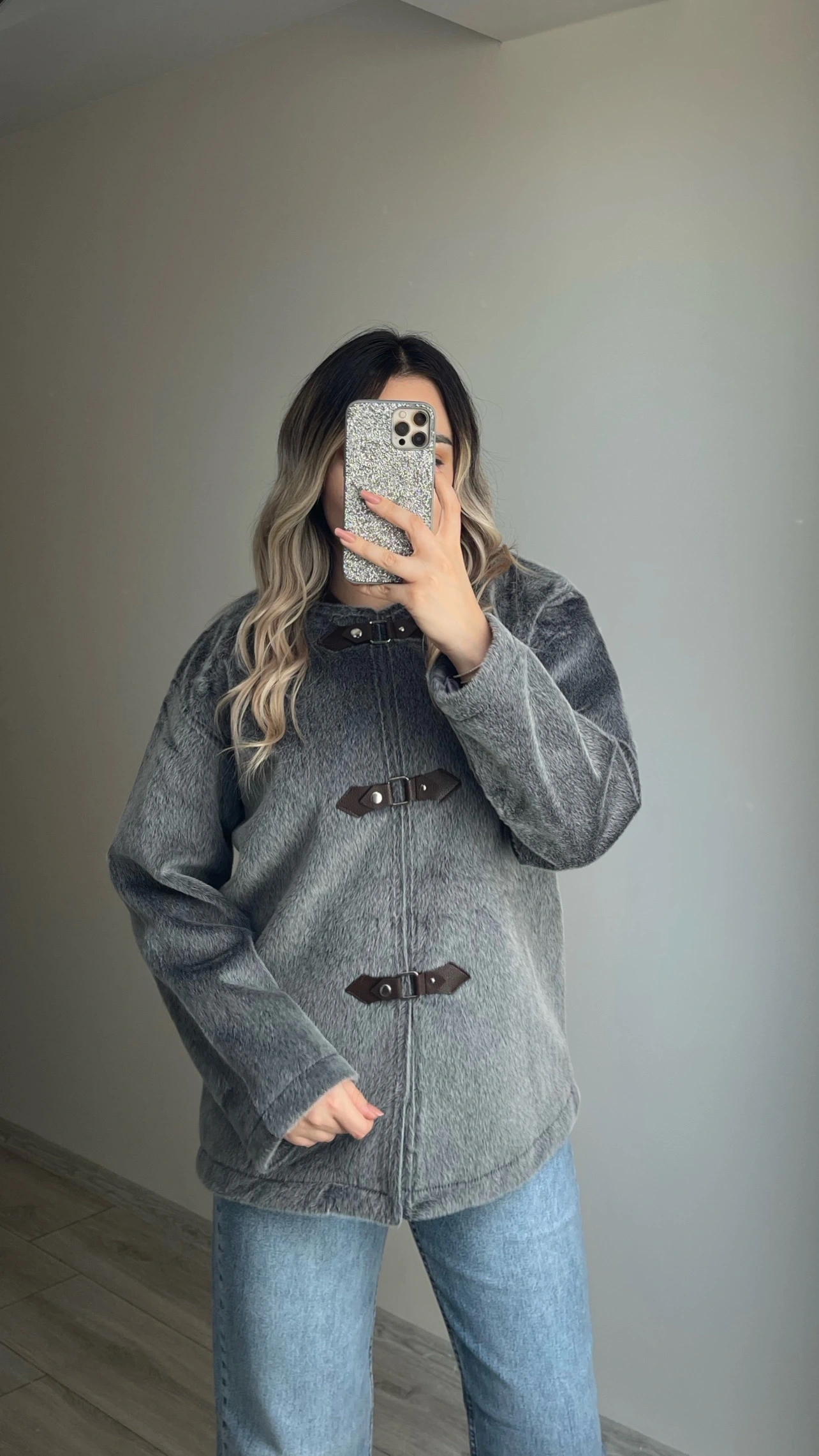 ZR Model Antrasit Peluş Ceket