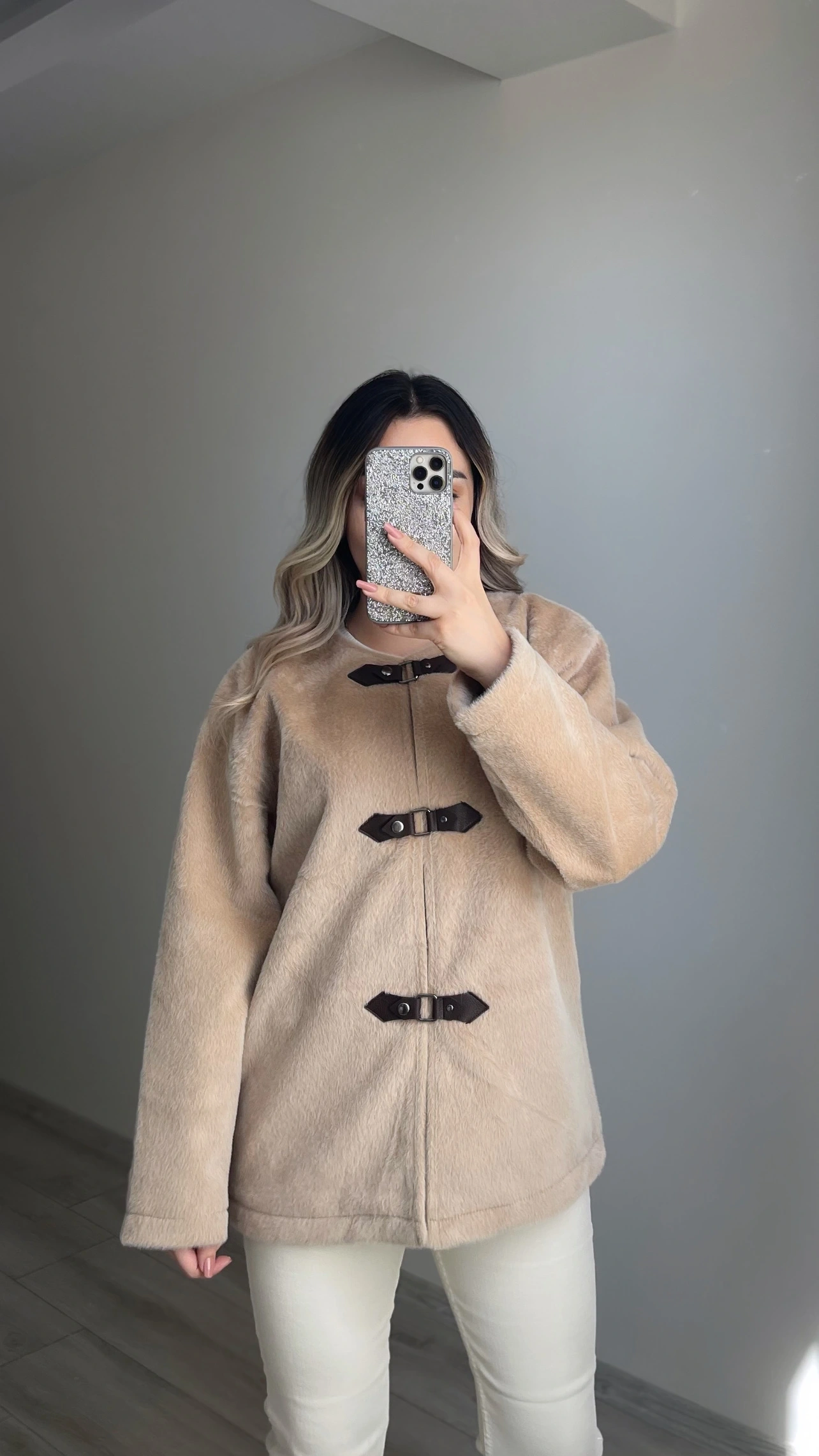 ZR Model Bej Rengi Peluş Ceket