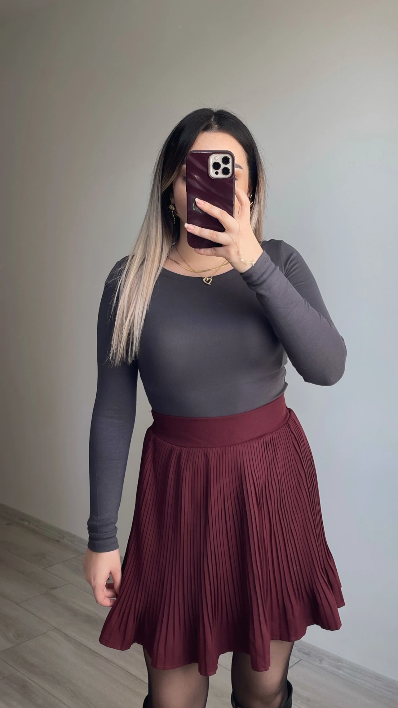 Bordo Şortlu Pileli Etek