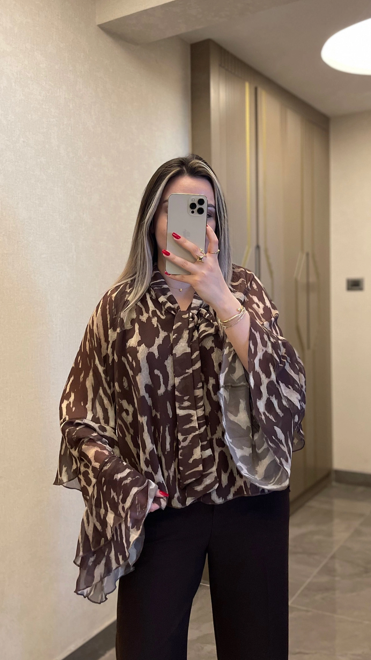 Leopar Fularlı Saten Bluz