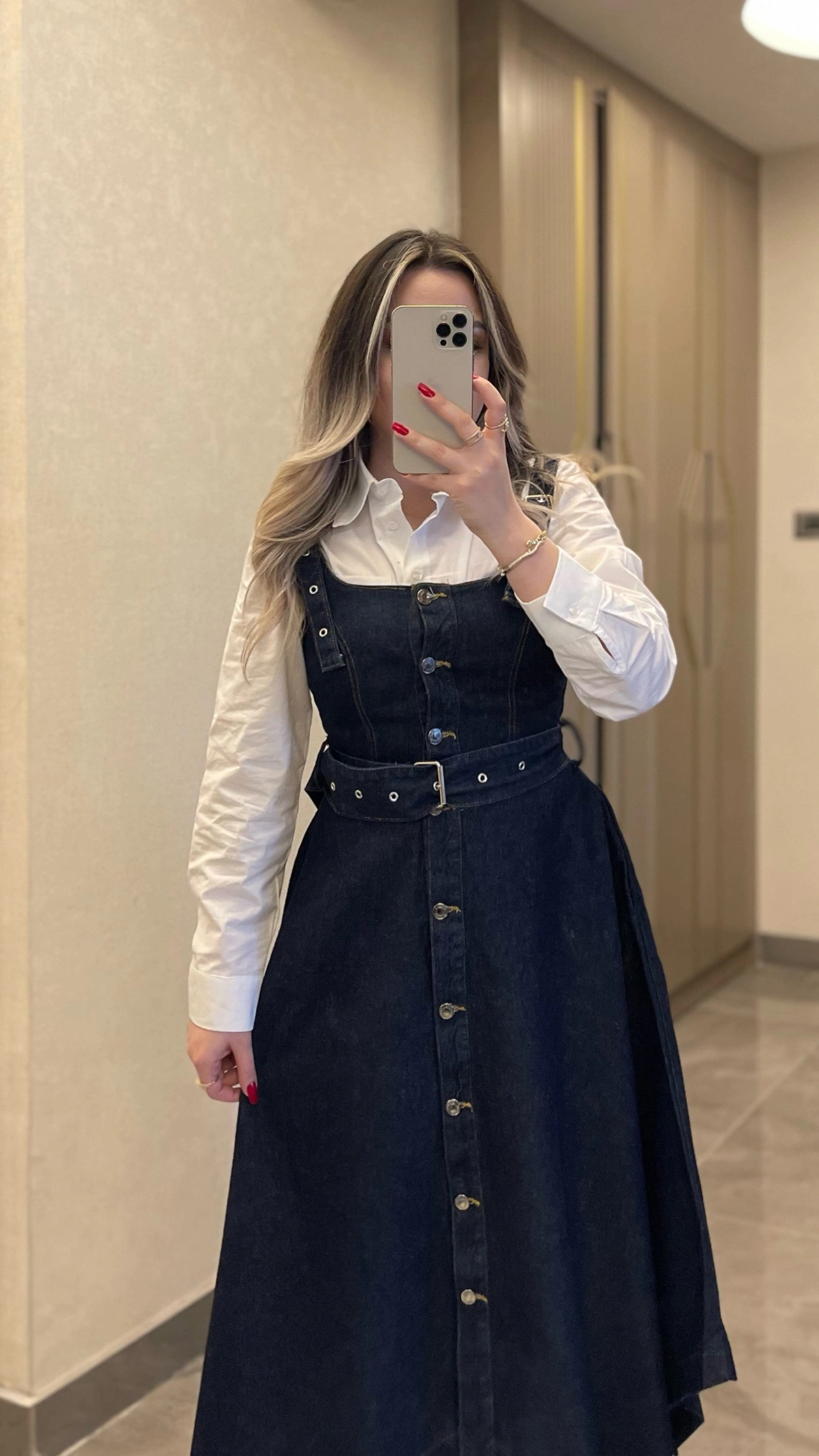 Etek Ucu Asimetrik Denim Elbise