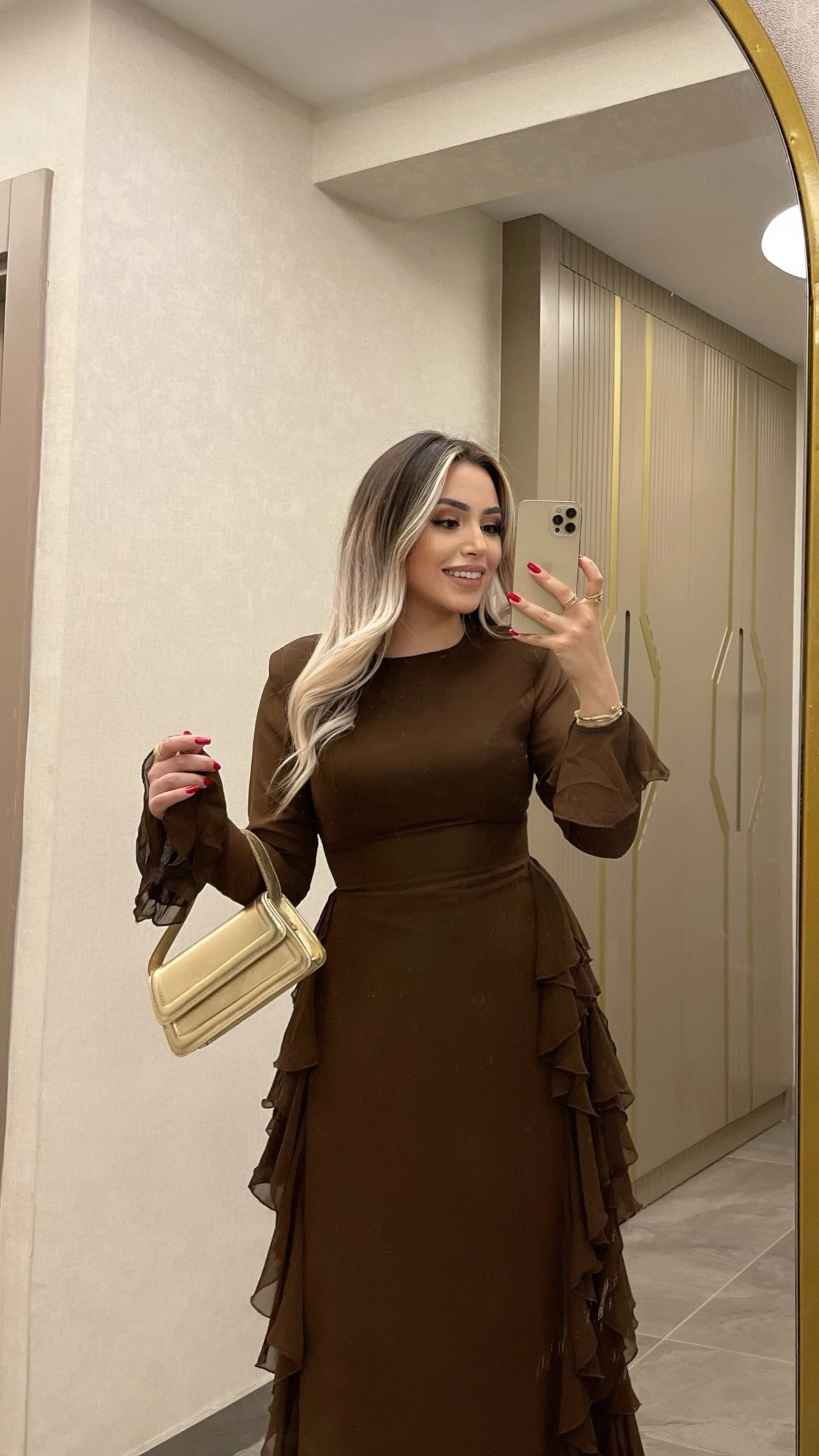 Acı Kahve Volanlı Şifon Elbise