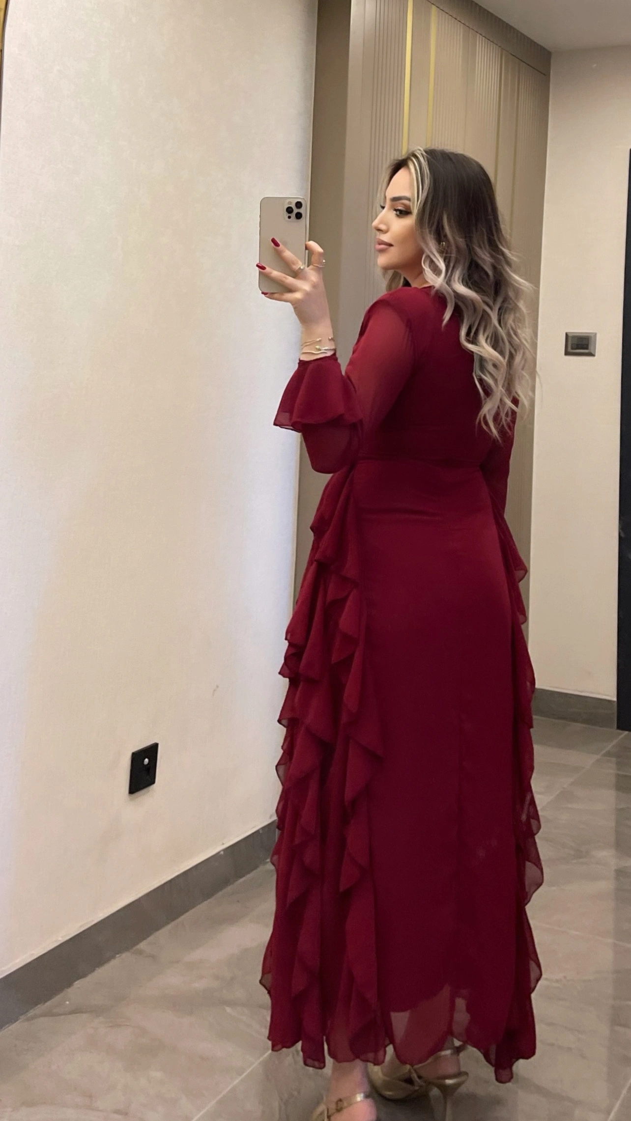 Bordo Volanlı Şifon Elbise