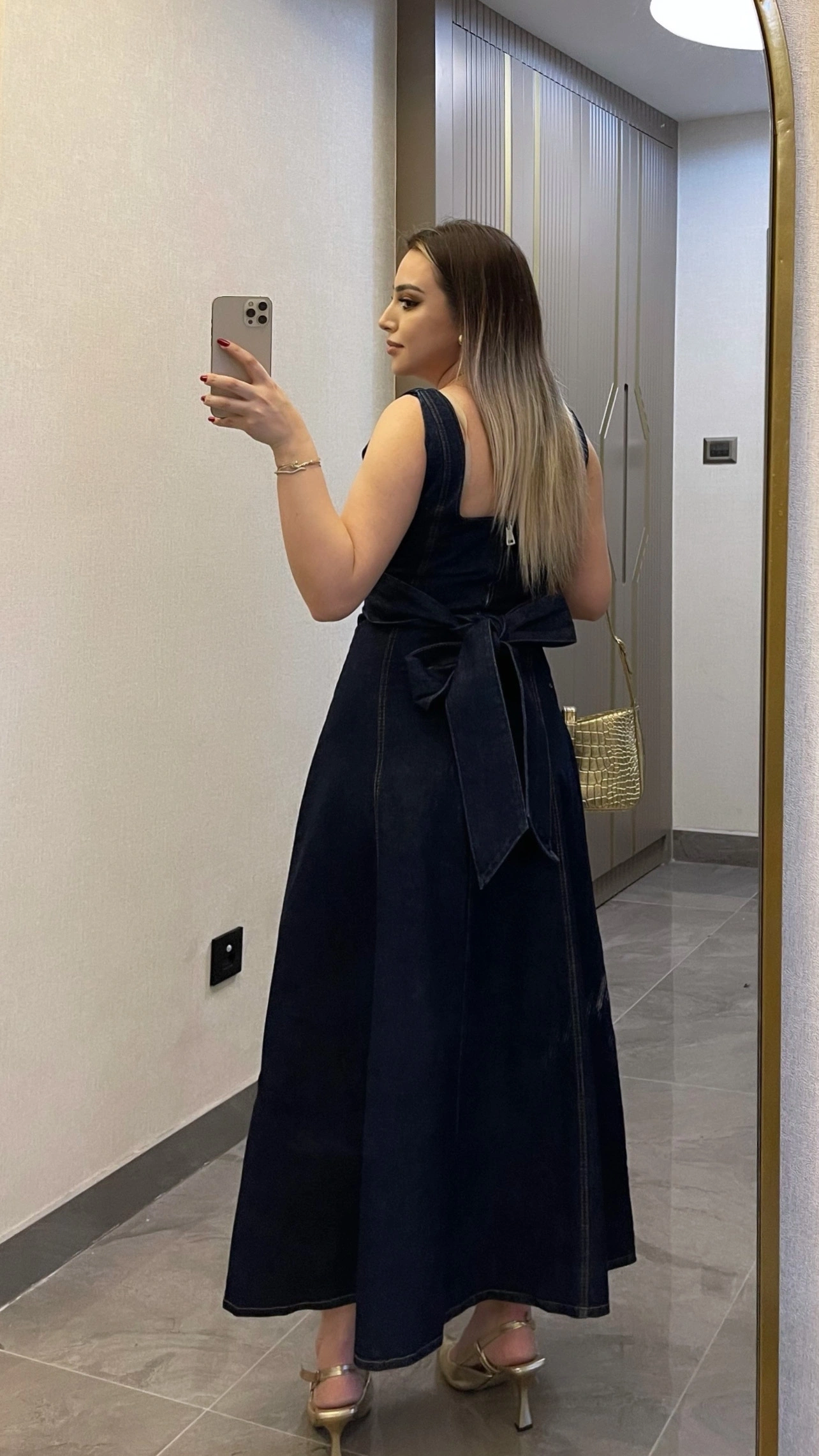 Süs Düğmeli Denim Elbise