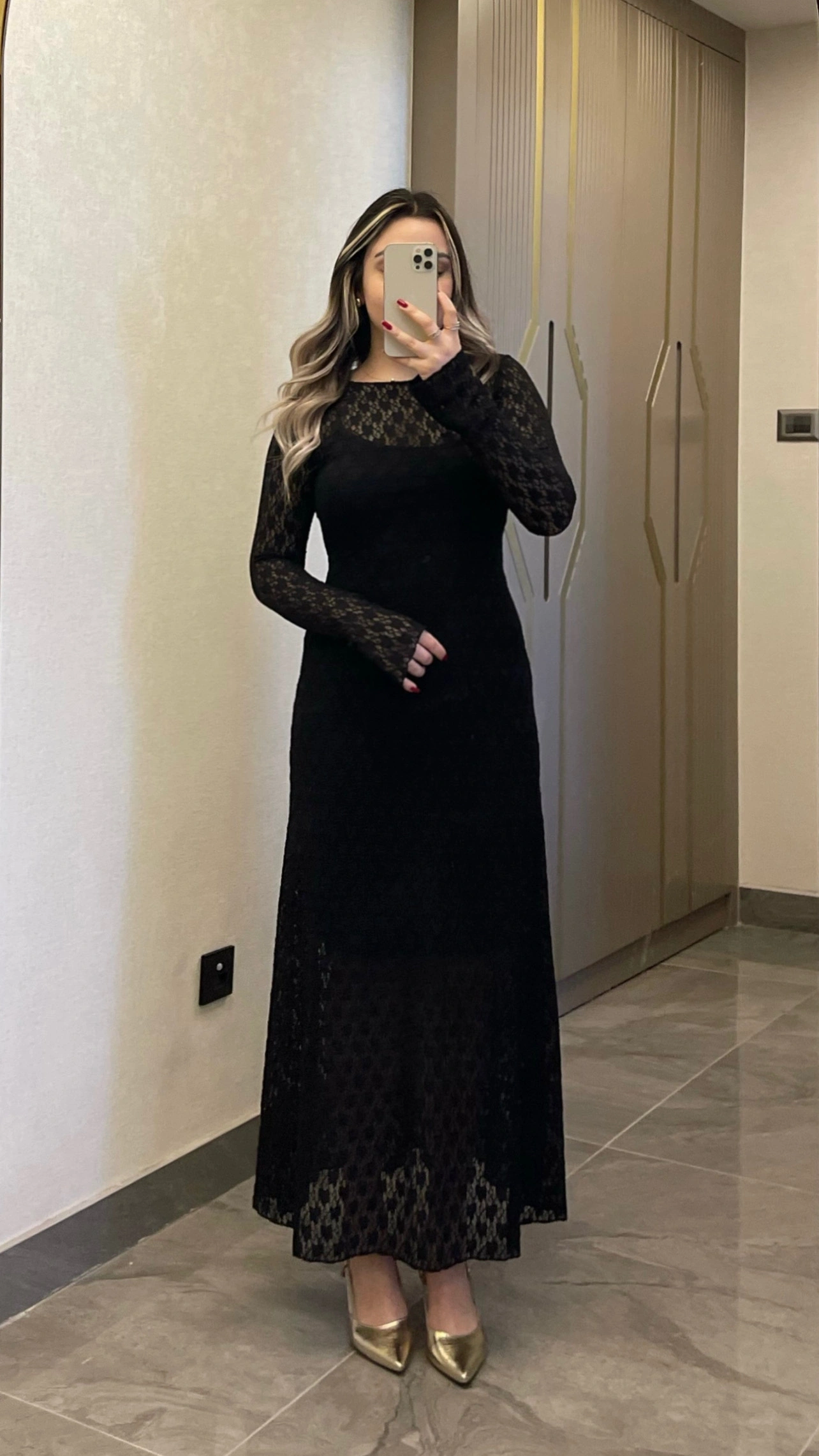 Dantelli Astarlı Siyah Maxi Boy Elbise