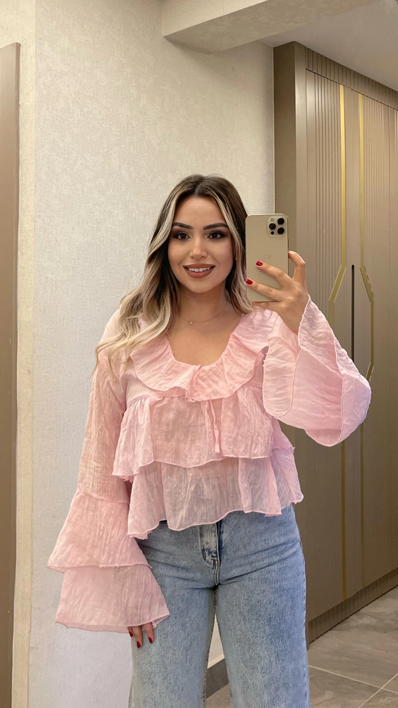 Pembe Fırfırlı Bluz