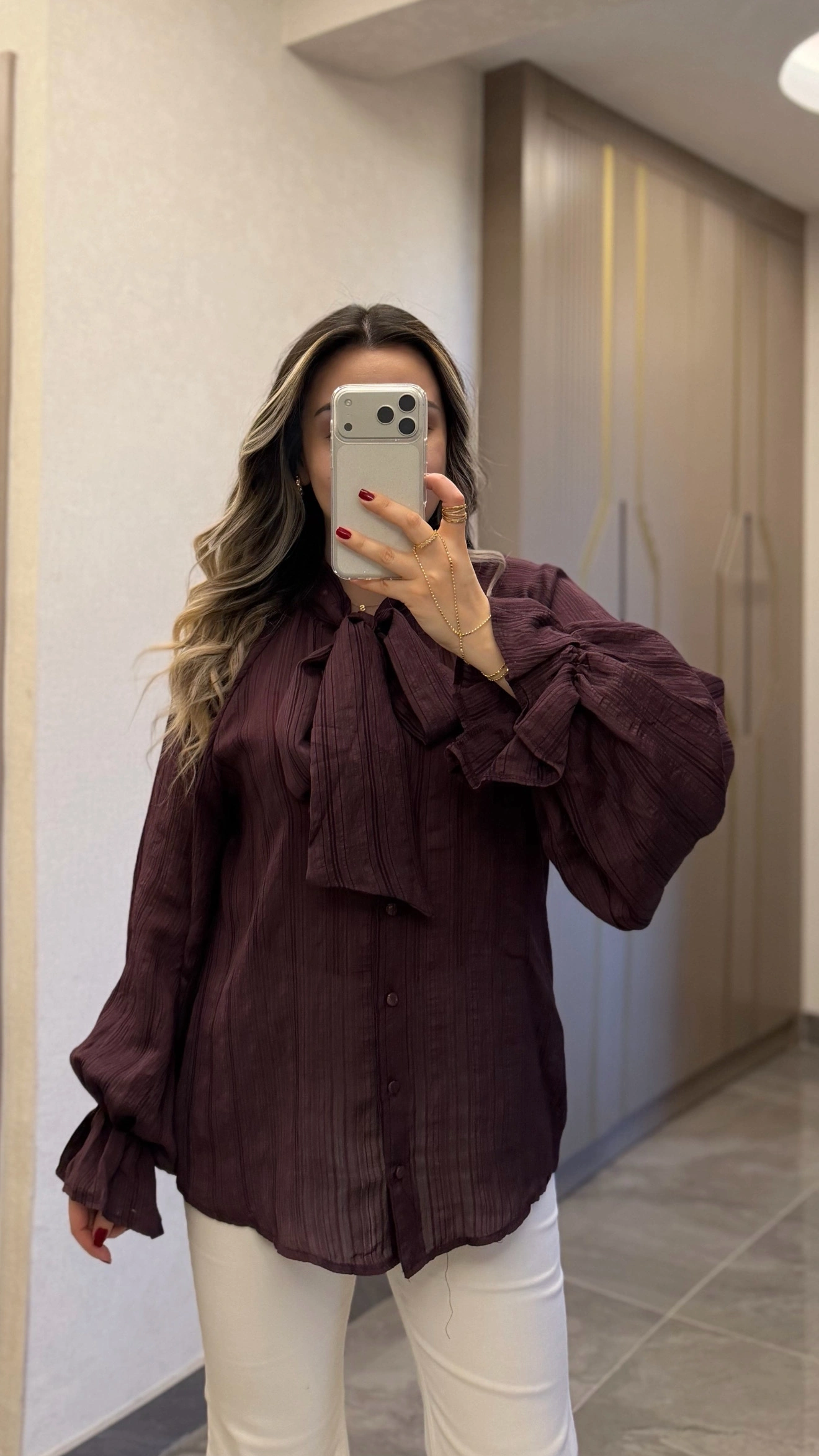 Bordo Fularlı Tensel Gömlek