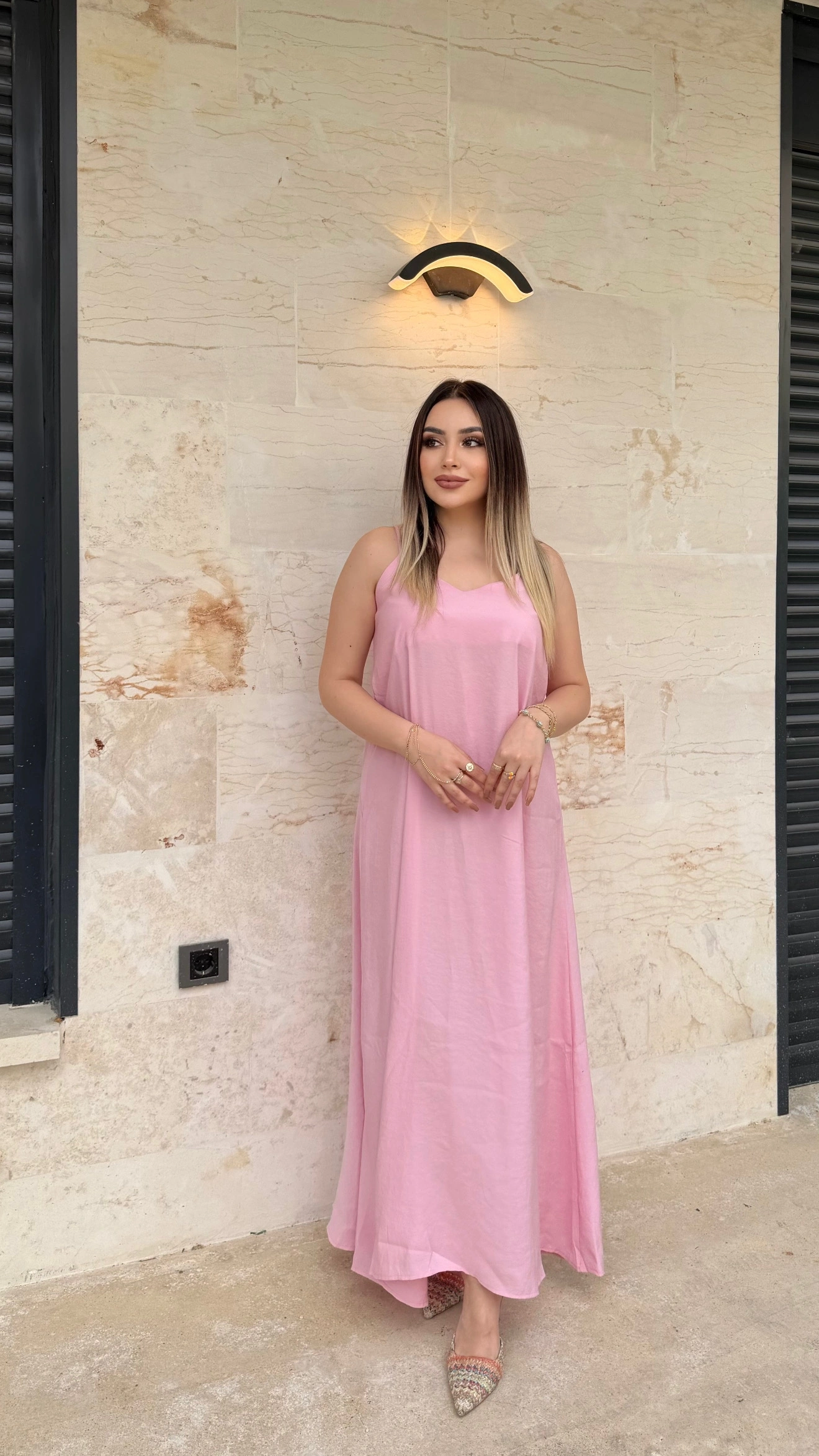 Pembe Askılı Tensel Elbise