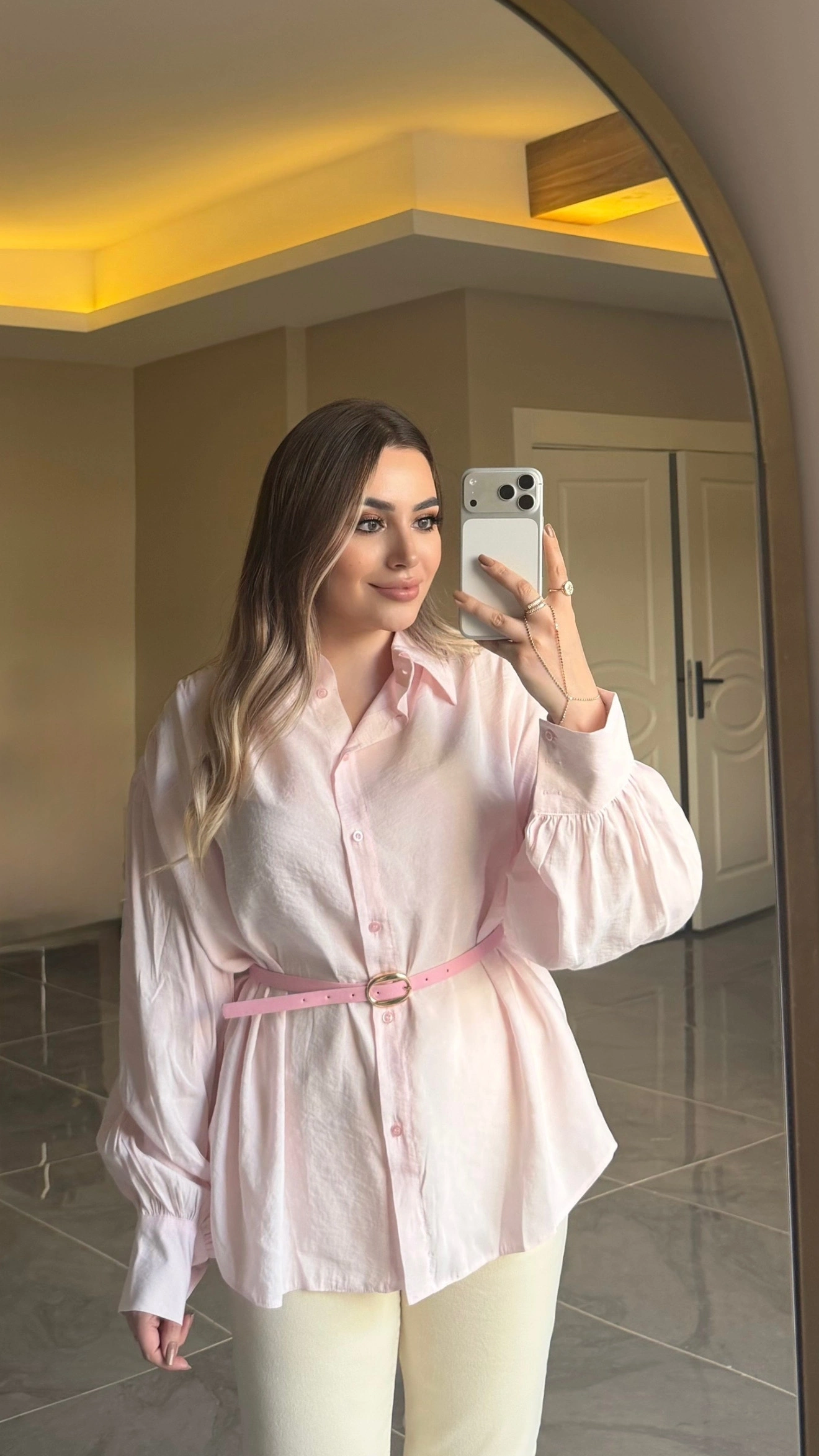 Toz Pembe Kemerli Modal Gömlek