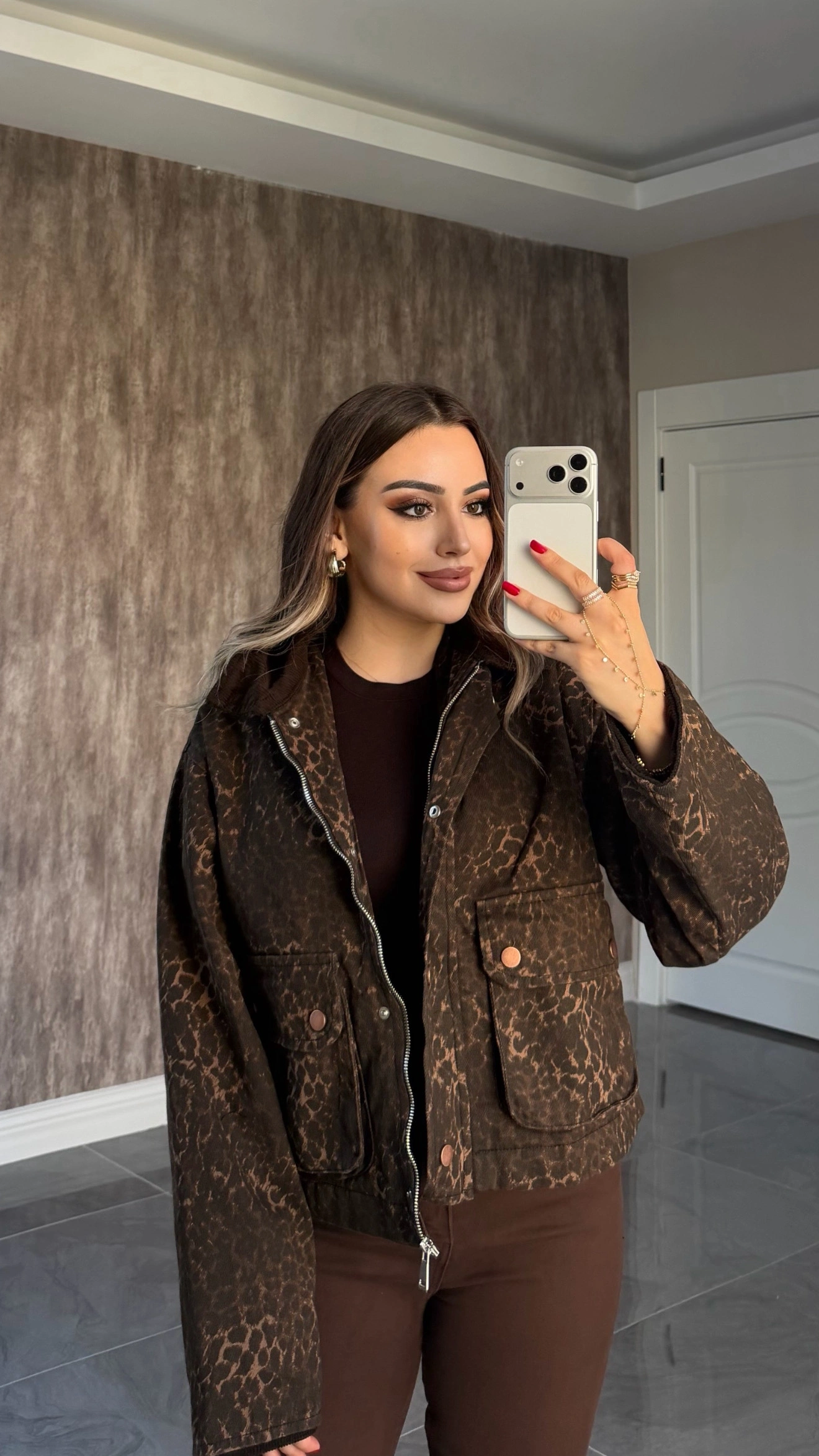Kadife Yaka Leopar Desen Bomber Ceket