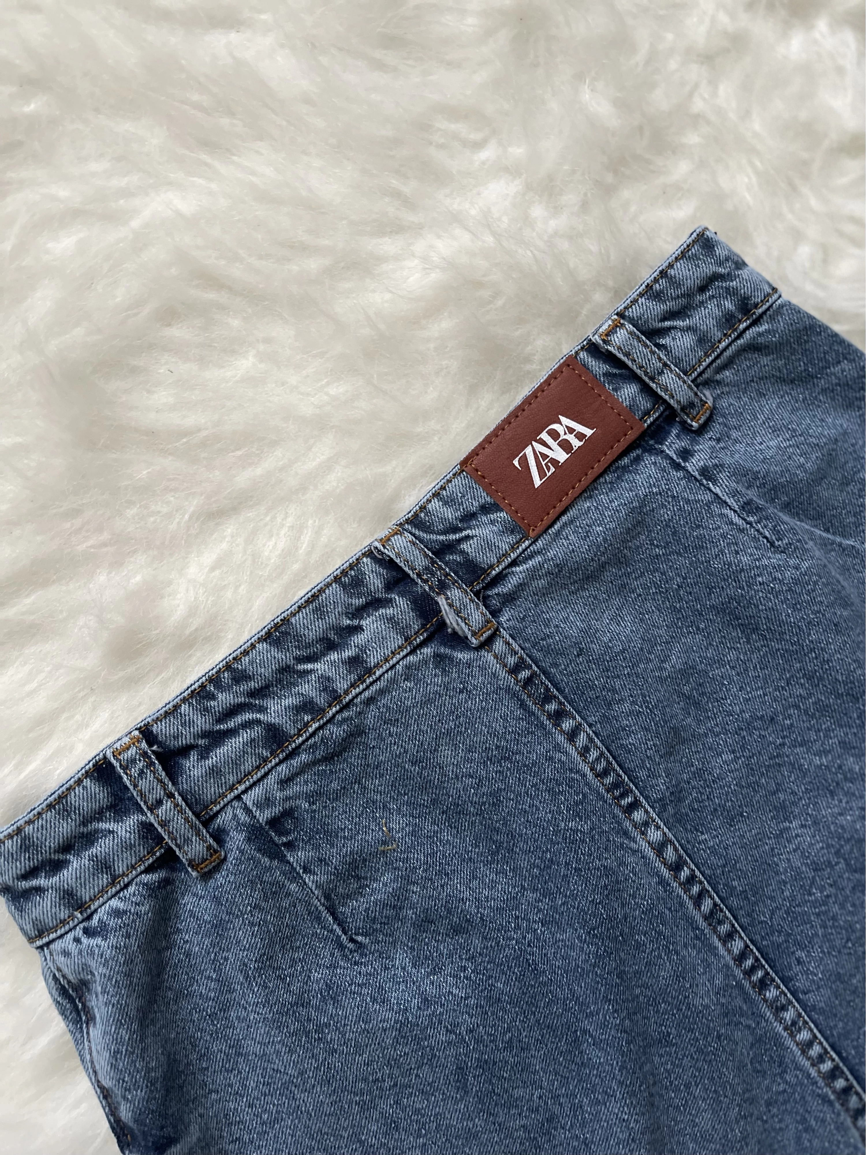 ZR Önü Cepli Flare Jeanler