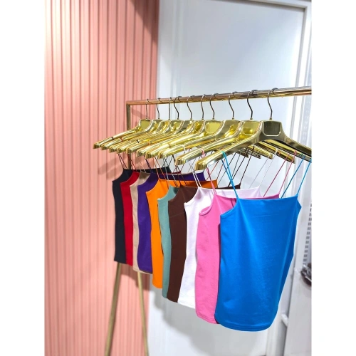 İp Askılı Uzun Atlet