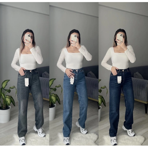 ZR Straight Leg Jeans